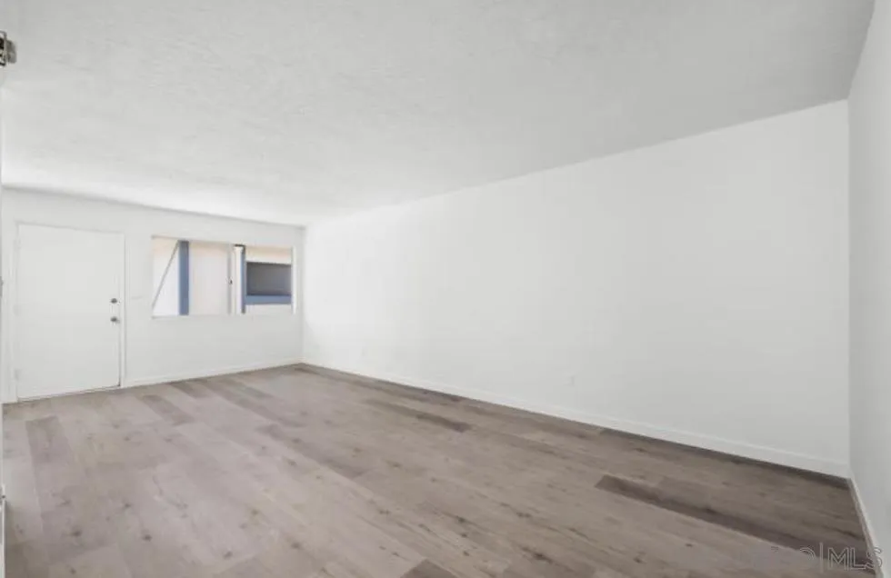 https://cdn.realtyfeed.com/cdn/127/260004067/683f6e0dd1381a248f085345b3a00415.webp