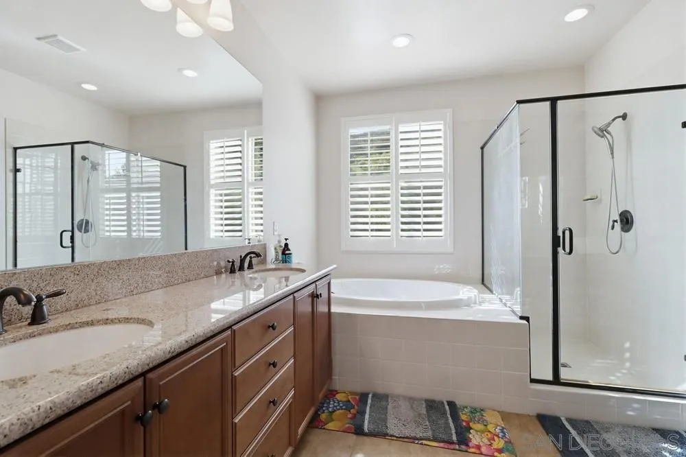 https://cdn.realtyfeed.com/cdn/127/260004070/112395b3f0fb80760ac4ff13cf950cba.webp