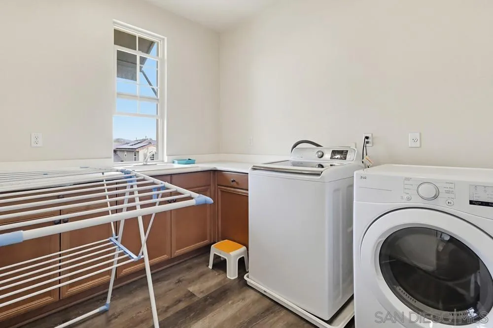 https://cdn.realtyfeed.com/cdn/127/260004070/1bc512a8912a2b446ec7820d9501eed2.webp