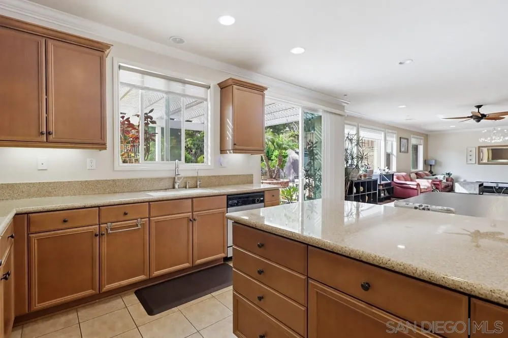 https://cdn.realtyfeed.com/cdn/127/260004070/5f1d77ae46580b5ab127dc19cd80e1e1.webp