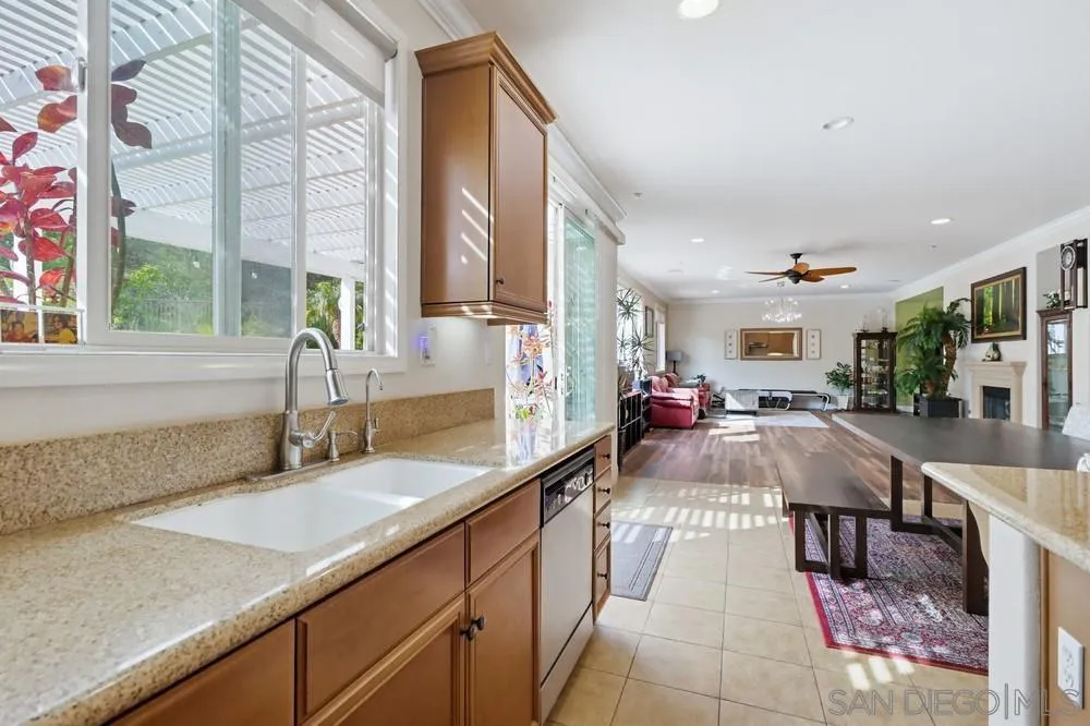 https://cdn.realtyfeed.com/cdn/127/260004070/a355c90af81d3532ee68e5079ace4714.webp