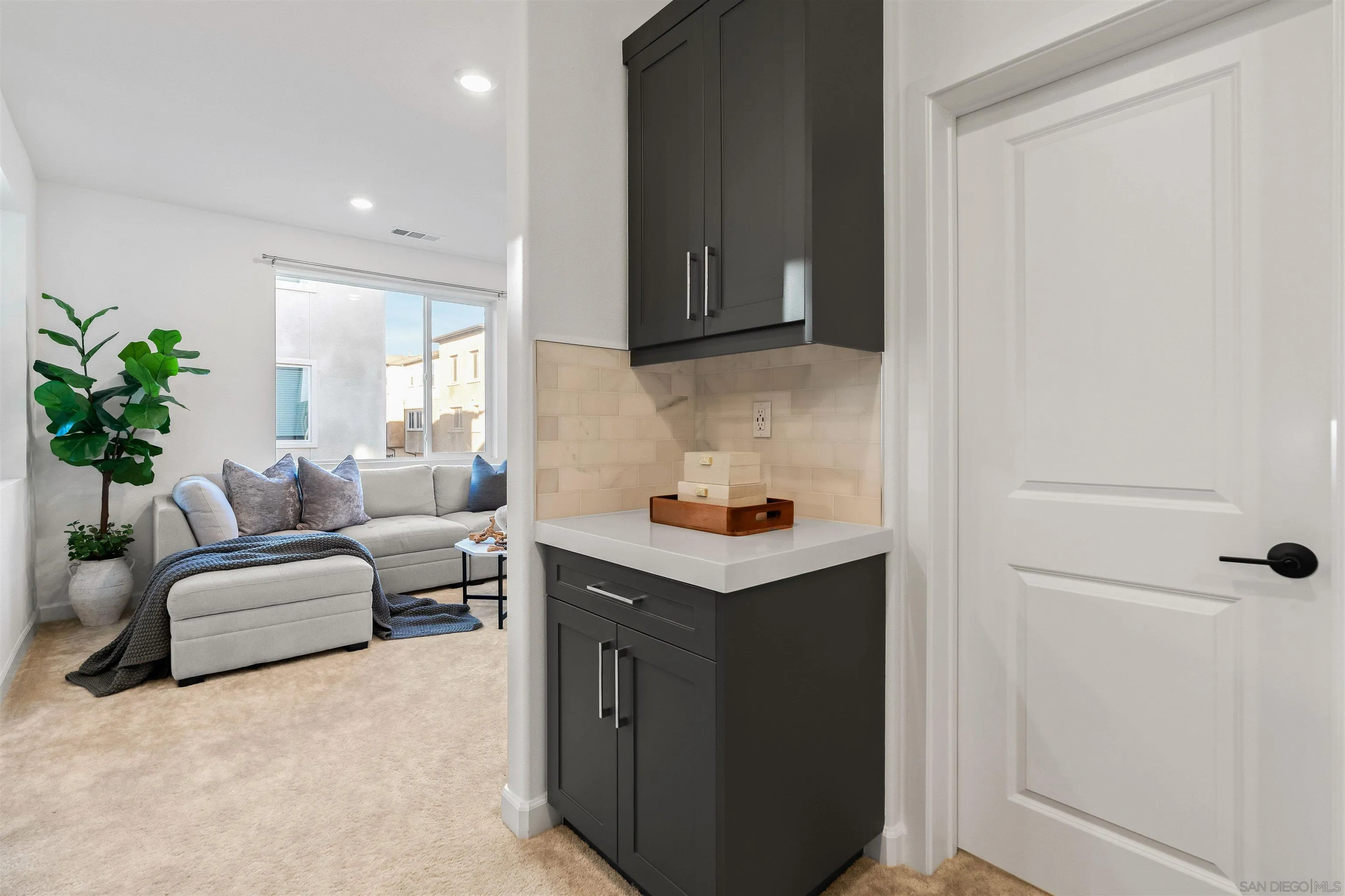https://cdn.realtyfeed.com/cdn/127/260004075/8d3409cea4380ab4c528a56b84d038d9.webp