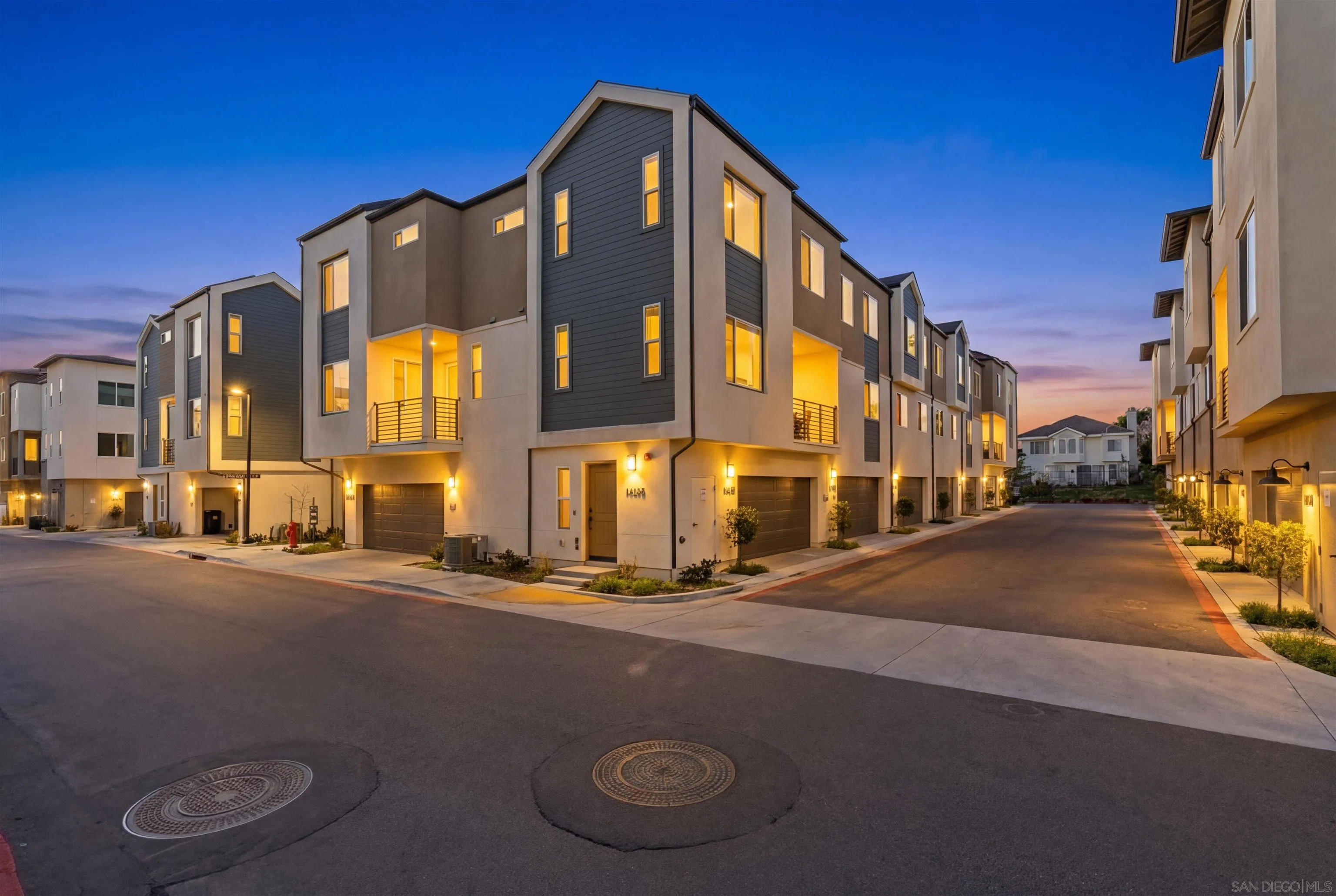 https://cdn.realtyfeed.com/cdn/127/260004075/a744d465f22466e3115c11a52bf471bd.webp