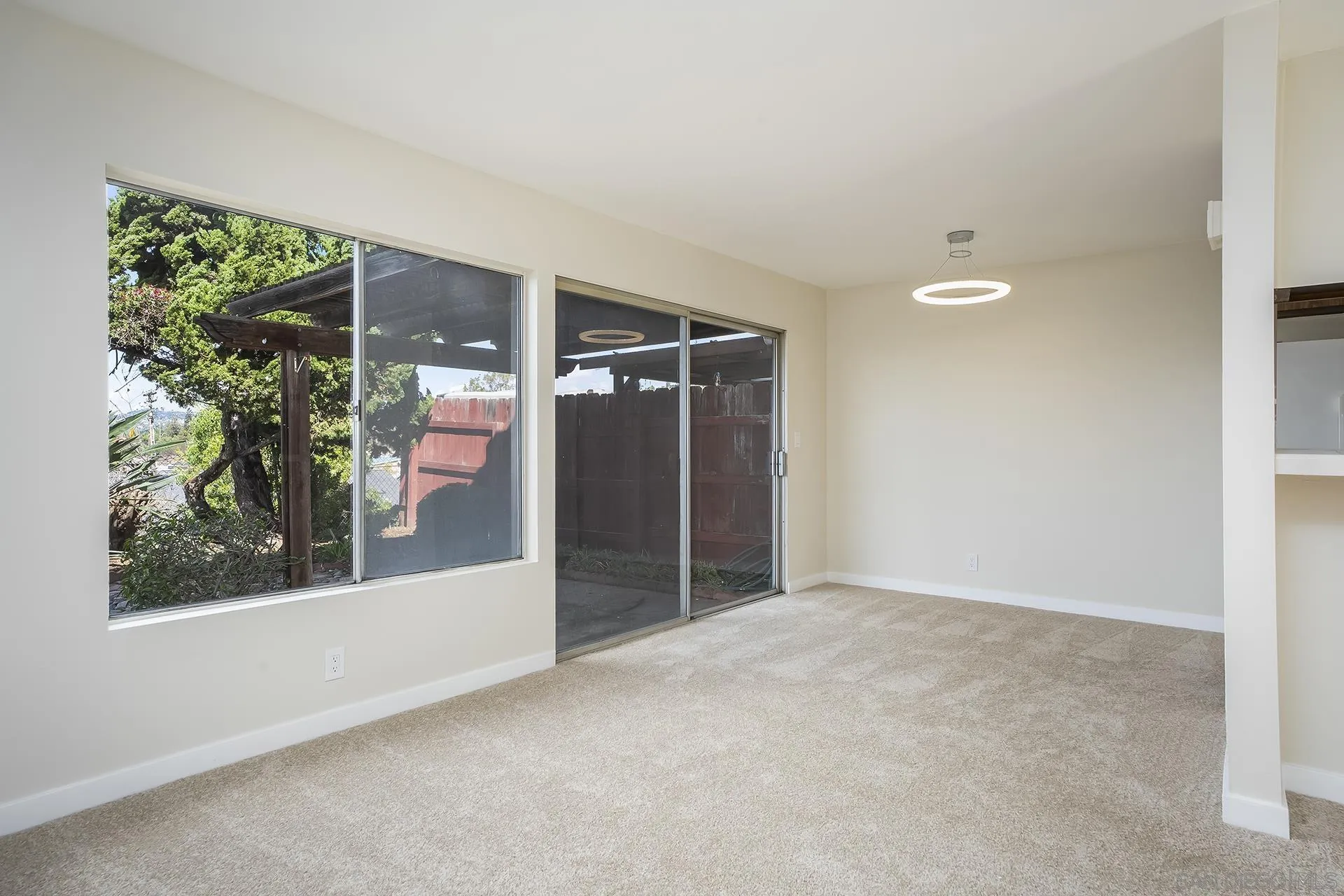 https://cdn.realtyfeed.com/cdn/127/260004077/d10a12696b49f257297d914eb39b2f9d.webp