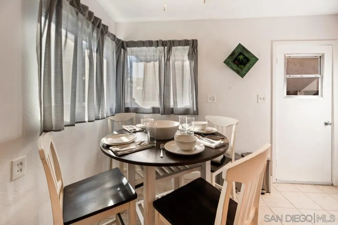 https://cdn.realtyfeed.com/cdn/127/260004080/1b8a73a2540723caf3664df20f4cb7a9.webp