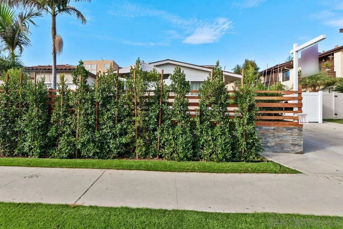 https://cdn.realtyfeed.com/cdn/127/260004080/242a9063824f0a3eb431edc8880fc240.webp
