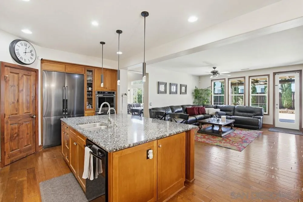 https://cdn.realtyfeed.com/cdn/127/260004085/00730b245abf4cf73a1ce9639f601915.webp