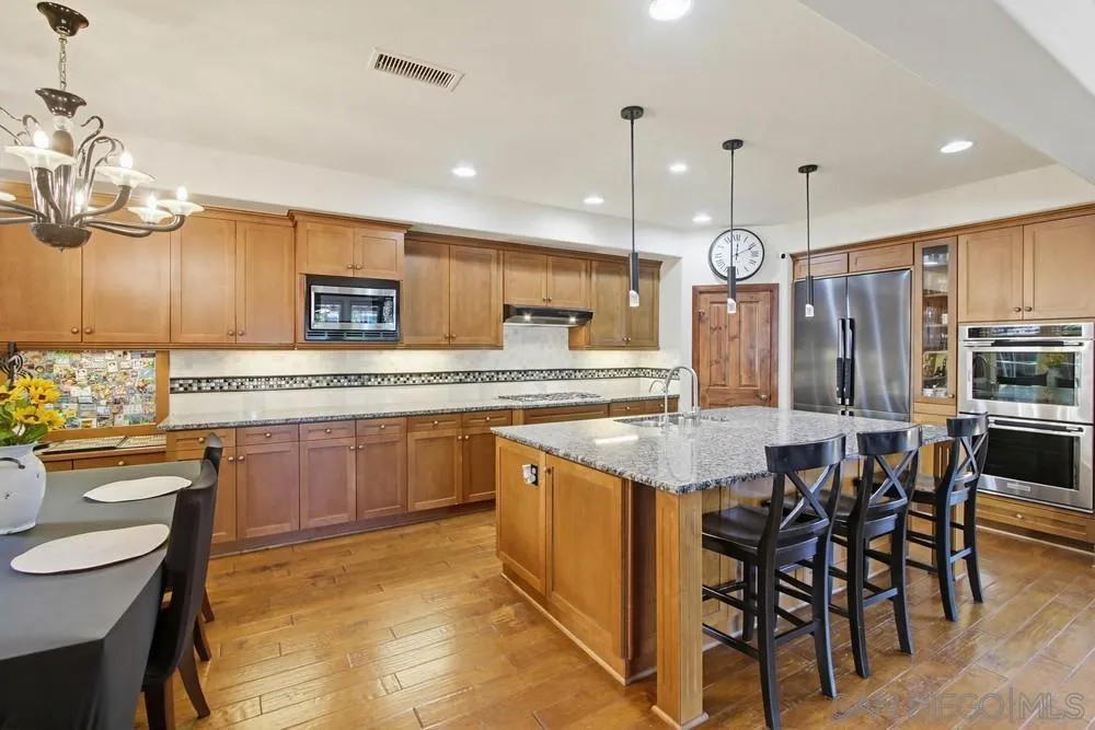 https://cdn.realtyfeed.com/cdn/127/260004085/20c7e292808bf1c9d6f65373aa7fba12.webp