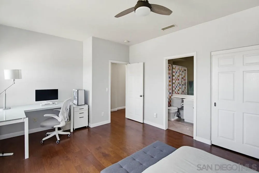 https://cdn.realtyfeed.com/cdn/127/260004085/89bc14f3ab43698f9e2cd1af94ecd6c7.webp