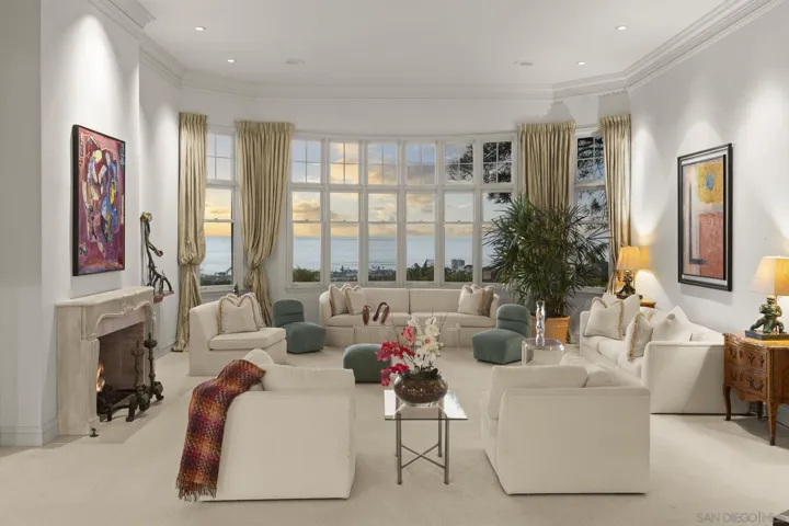 1515 EL CAMINO DEL TEATRO, LA JOLLA, CA 92037  Photo 4