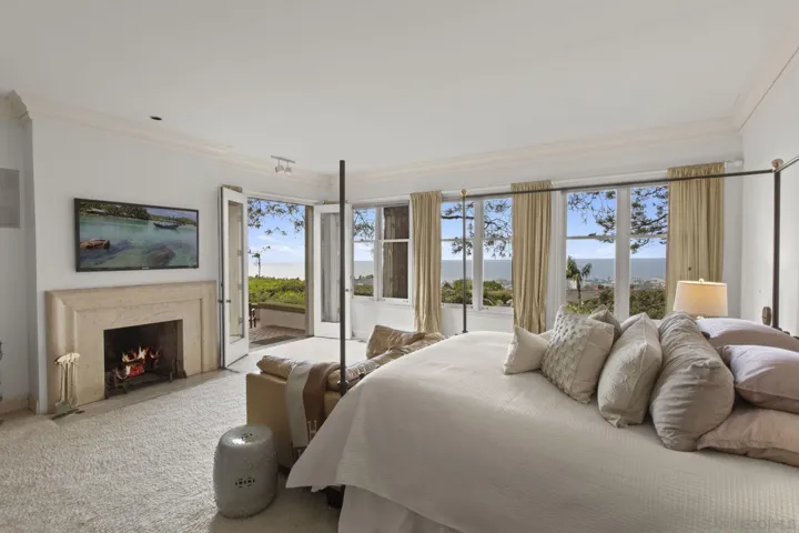 1515 EL CAMINO DEL TEATRO, LA JOLLA, CA 92037  Photo 14