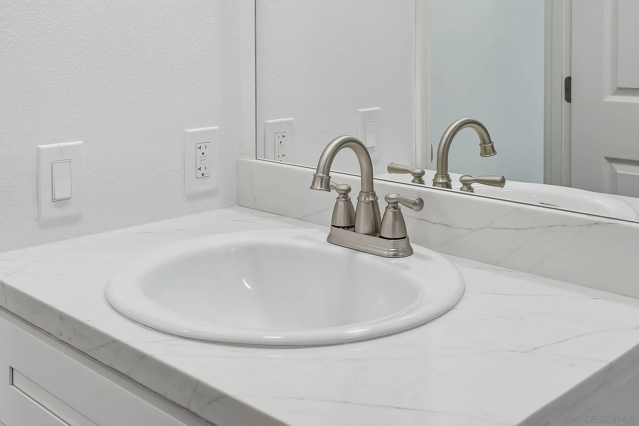 https://cdn.realtyfeed.com/cdn/127/260004090/5138cae4d32517113bc425dd5cd6fbb4.webp