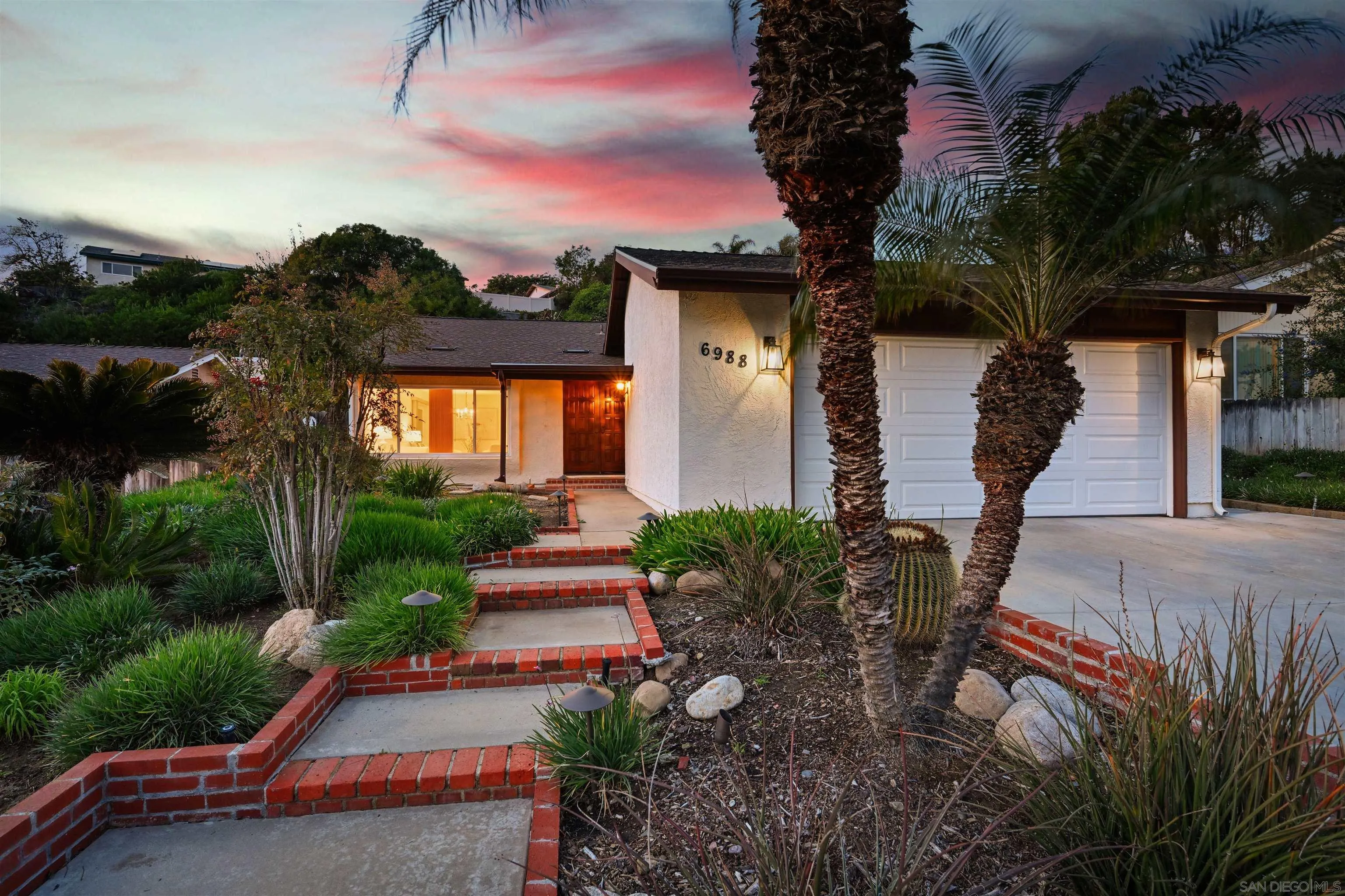 https://cdn.realtyfeed.com/cdn/127/260004095/130b2987493f9c4af87b7b7c5f55b390.webp