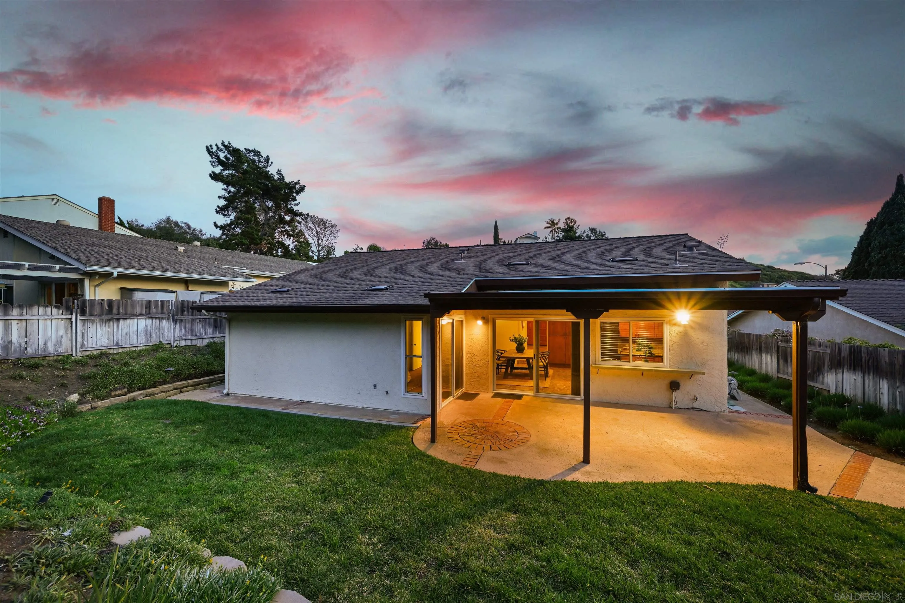 https://cdn.realtyfeed.com/cdn/127/260004095/61e95ee00347921942d73bb699dd0664.webp