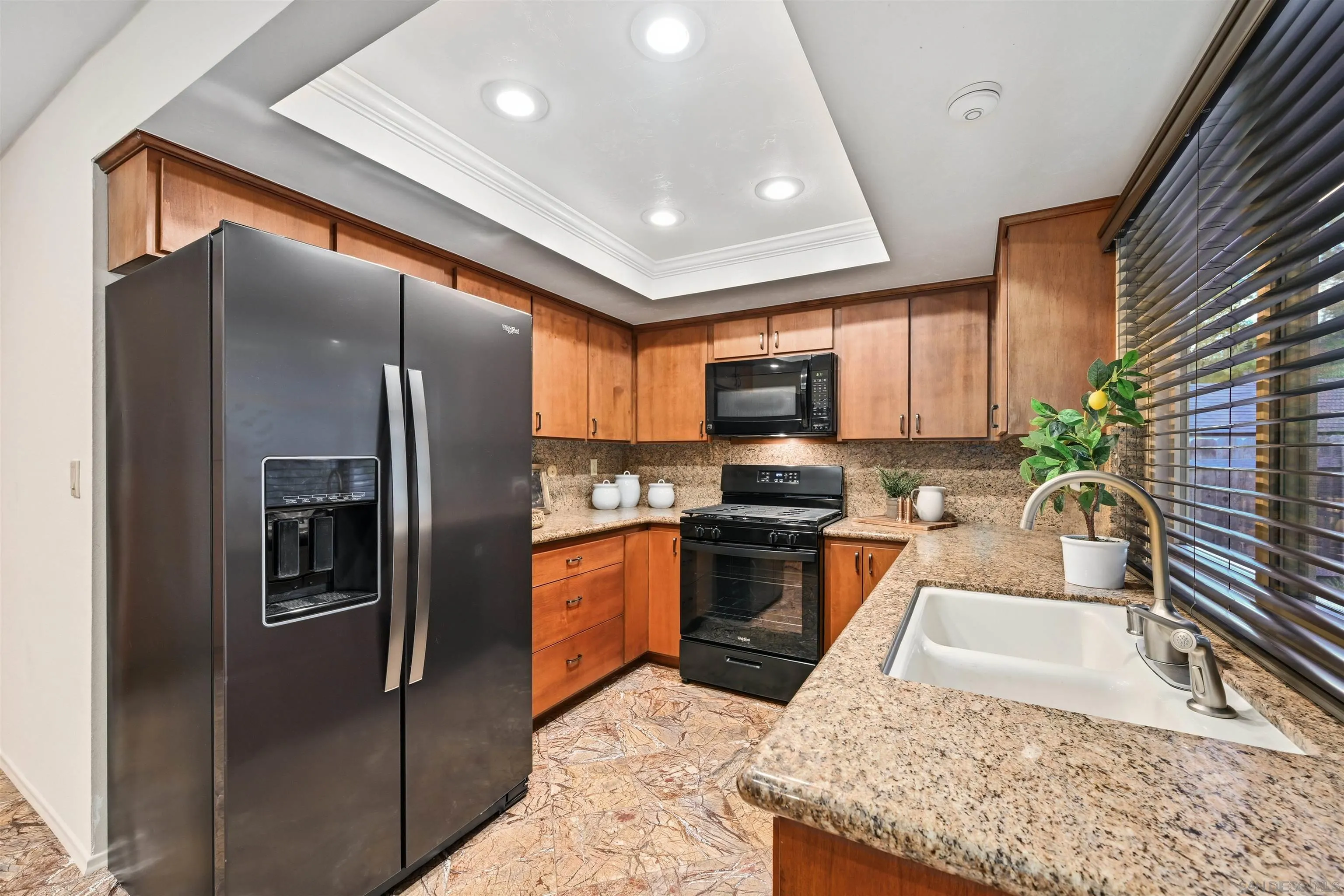 https://cdn.realtyfeed.com/cdn/127/260004095/b009aec09ebd4b63bbb8344f3d87815a.webp