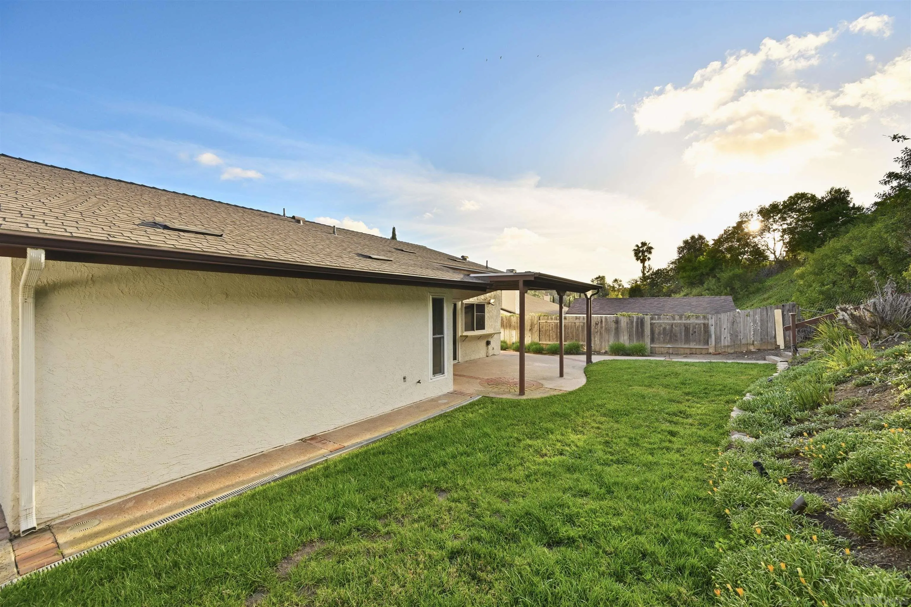 https://cdn.realtyfeed.com/cdn/127/260004095/b18f58dc6de3f410e8fff8a6011d3e41.webp