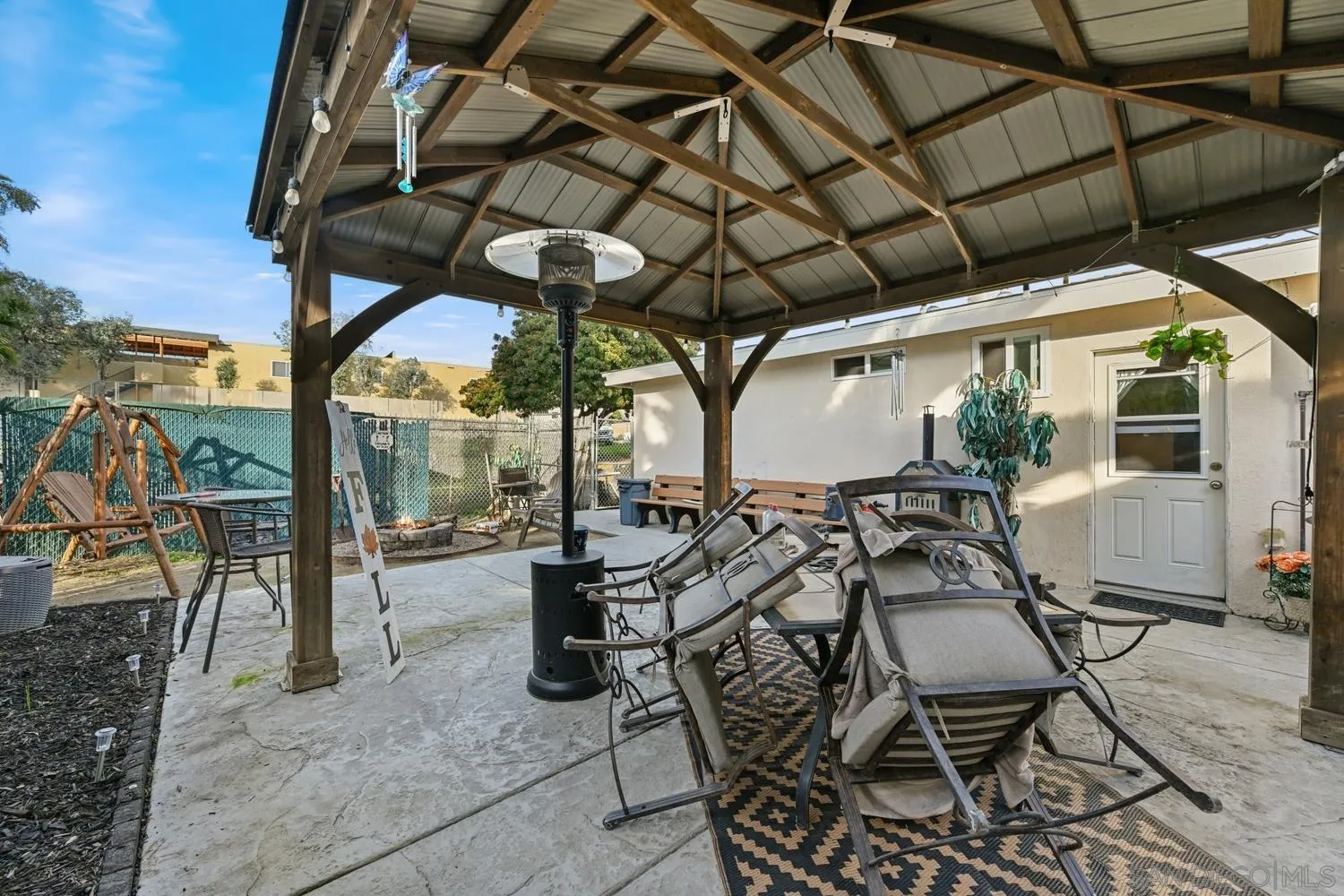https://cdn.realtyfeed.com/cdn/127/2600041/51a20d3c69145fdf1b4d6725c1693dba.webp