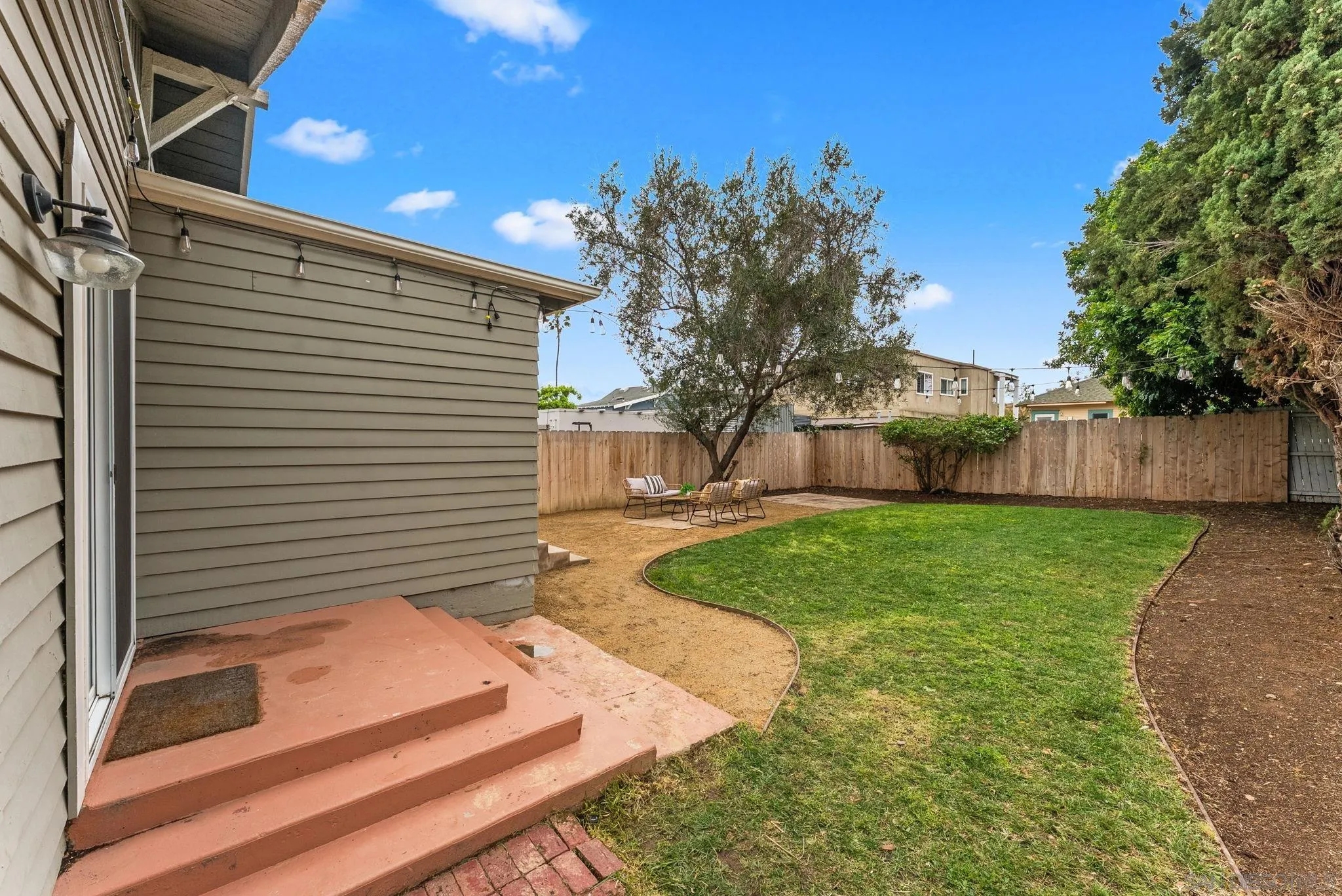 https://cdn.realtyfeed.com/cdn/127/260004100/02bd7d99b5ea224a085500c9c251d3f5.webp