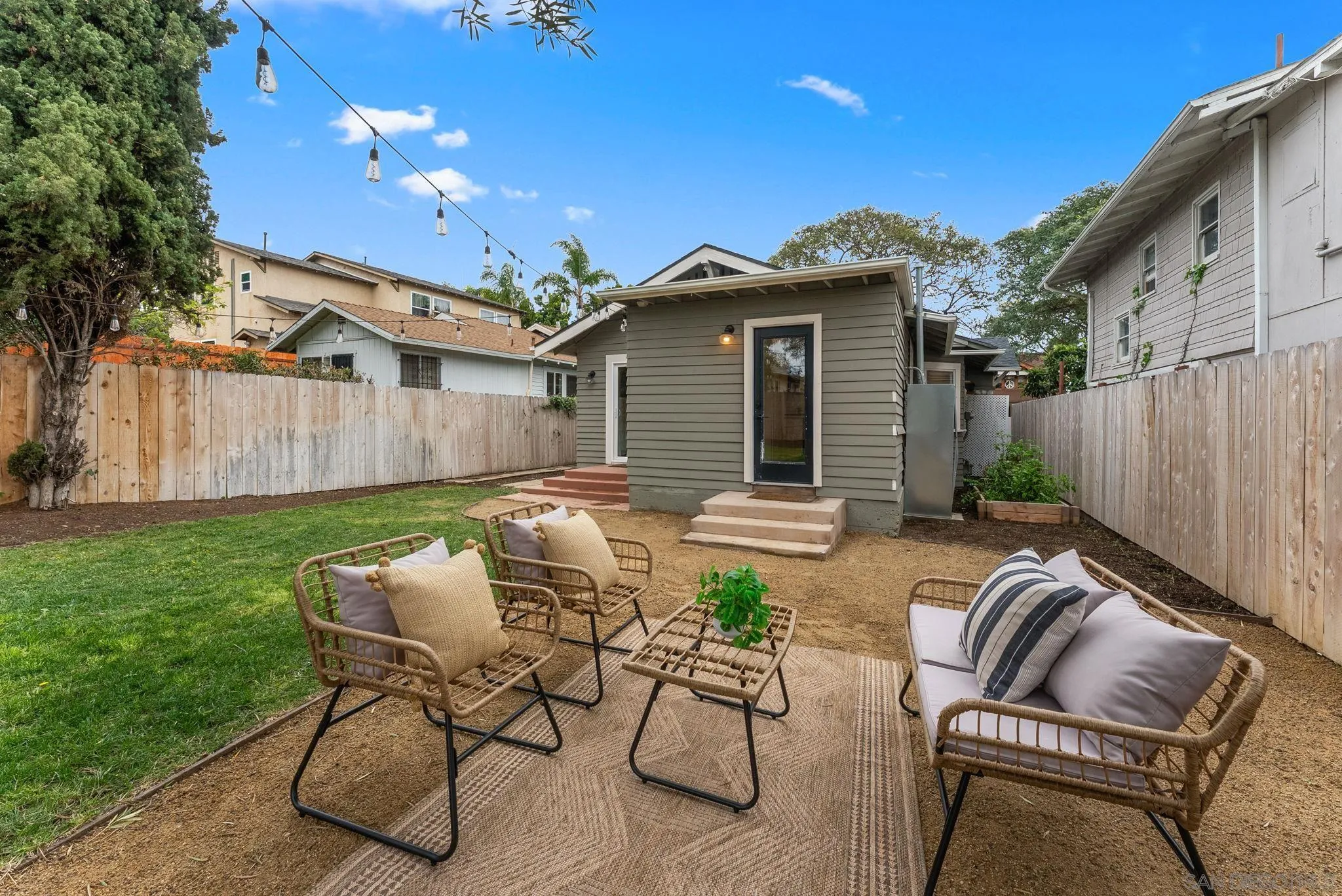 https://cdn.realtyfeed.com/cdn/127/260004100/757f298006d9da397cb04699e6f4d08f.webp