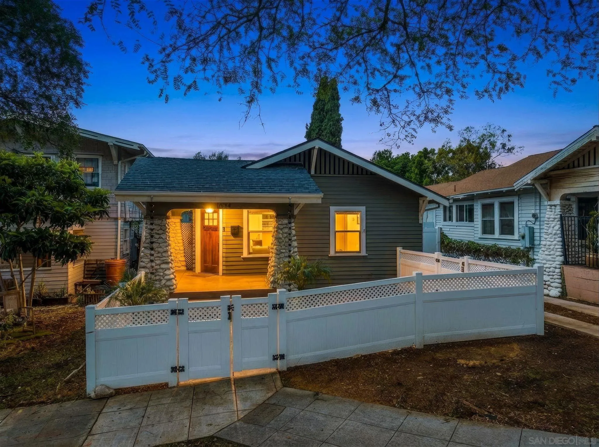 https://cdn.realtyfeed.com/cdn/127/260004100/ea245ce0f0ef052c973b9aaf6b2d4270.webp