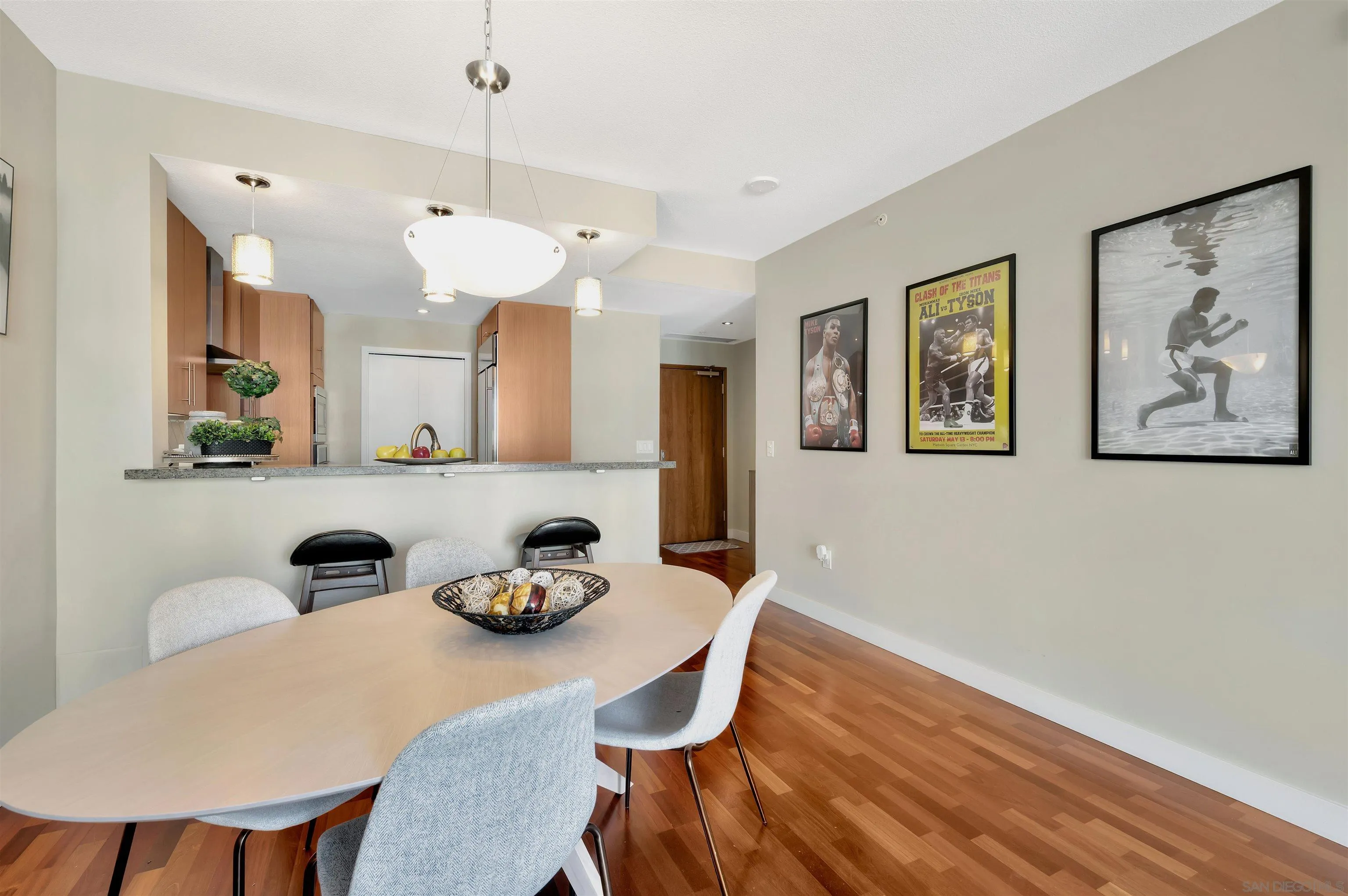 Photo #9: 260004104 Listing: Photo #9