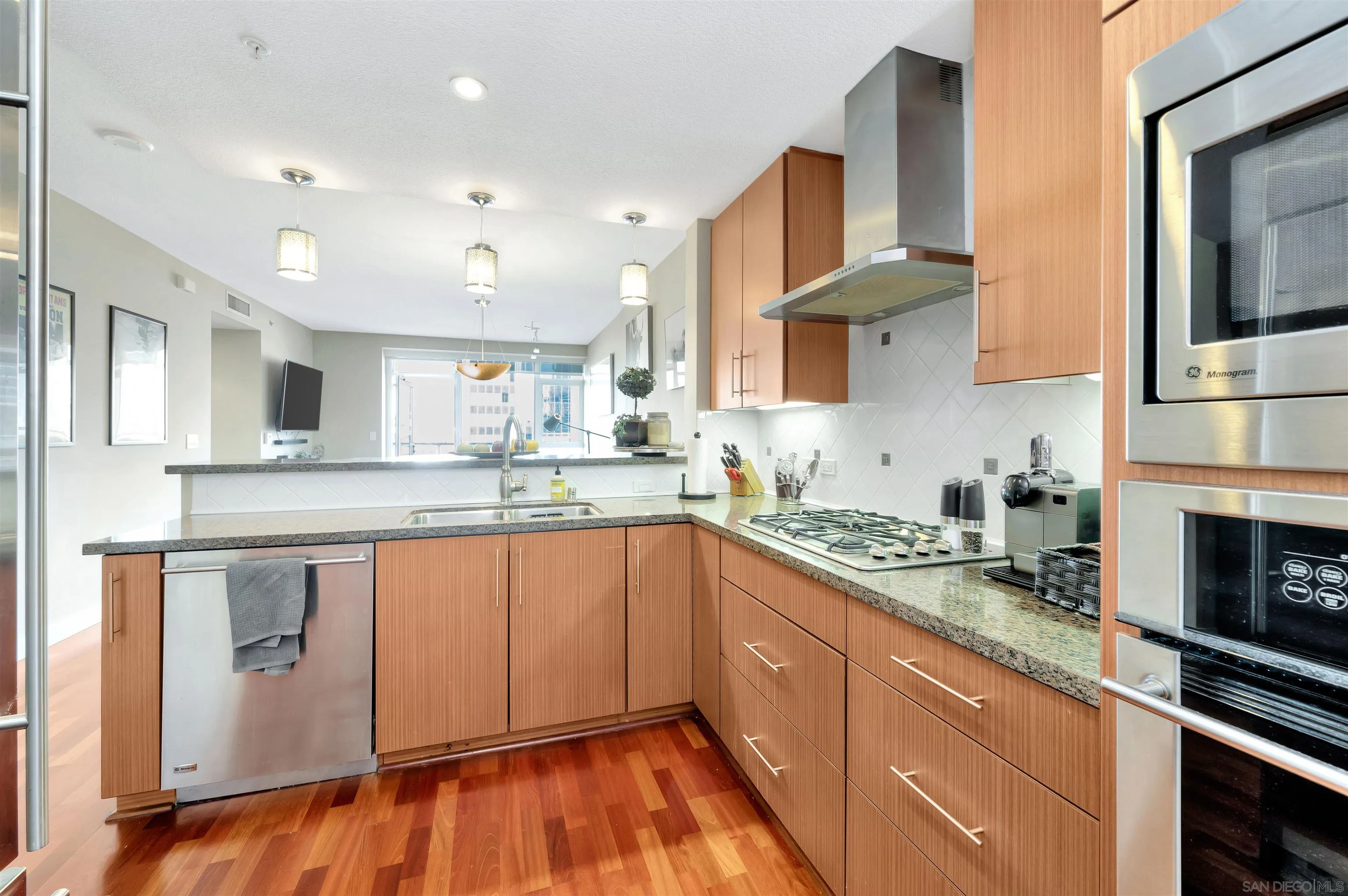 Photo #6: 260004104 Listing: Photo #6