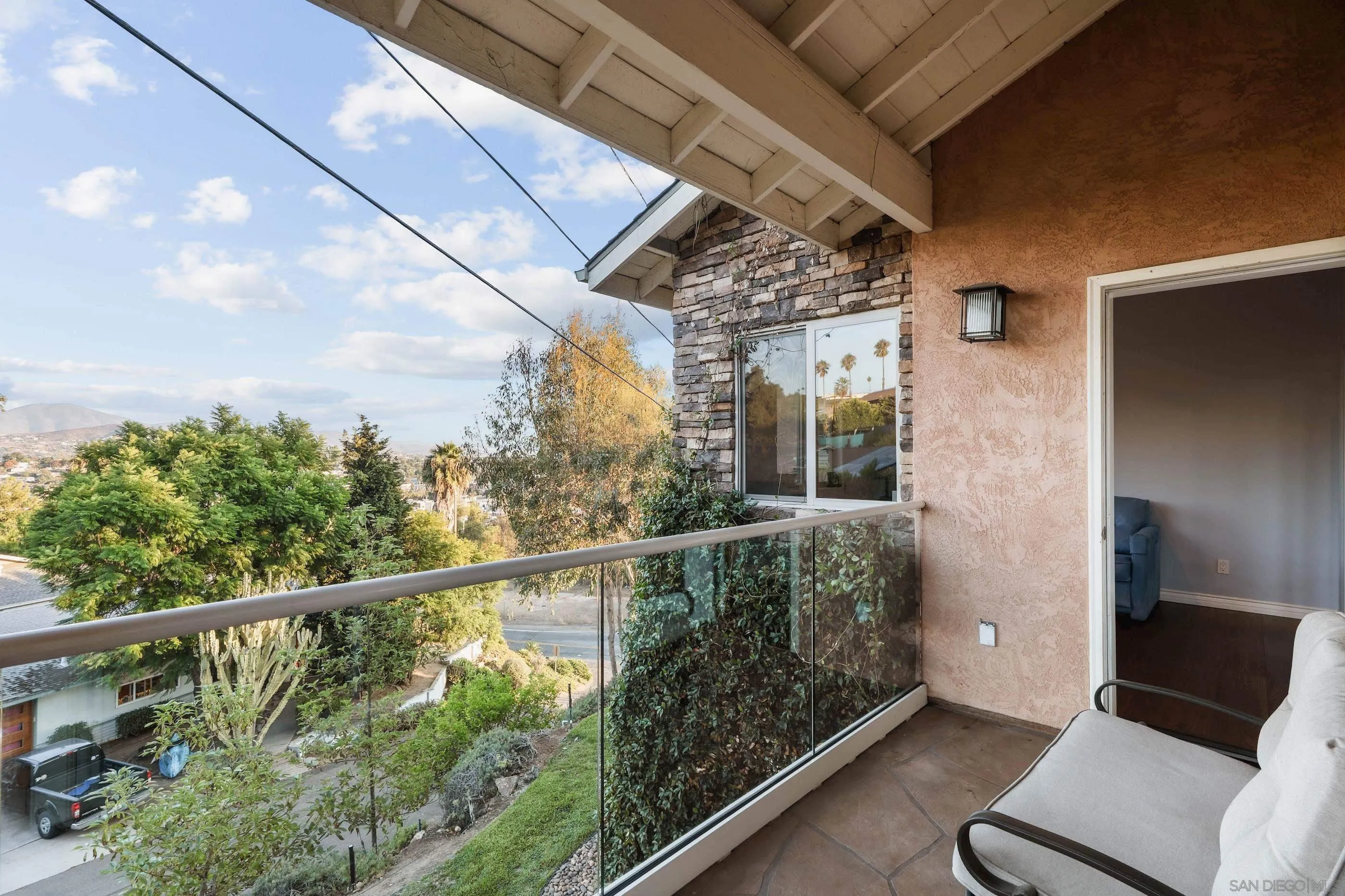 https://cdn.realtyfeed.com/cdn/127/260004106/14c9bc972d29b3f1b80401f4438bb50d.webp