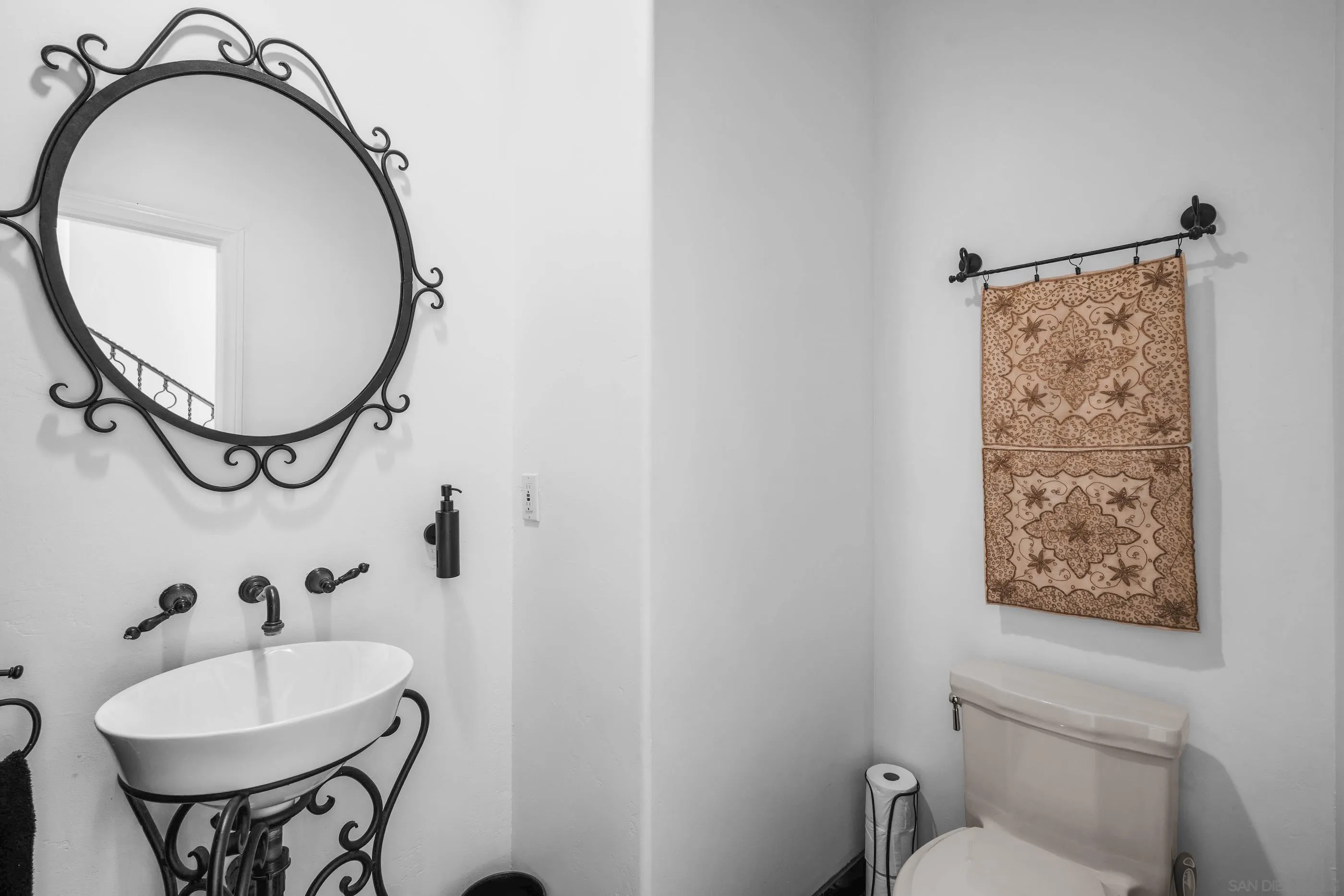 https://cdn.realtyfeed.com/cdn/127/260004106/43c18ceb5a0e69f591aba1843c1440a7.webp