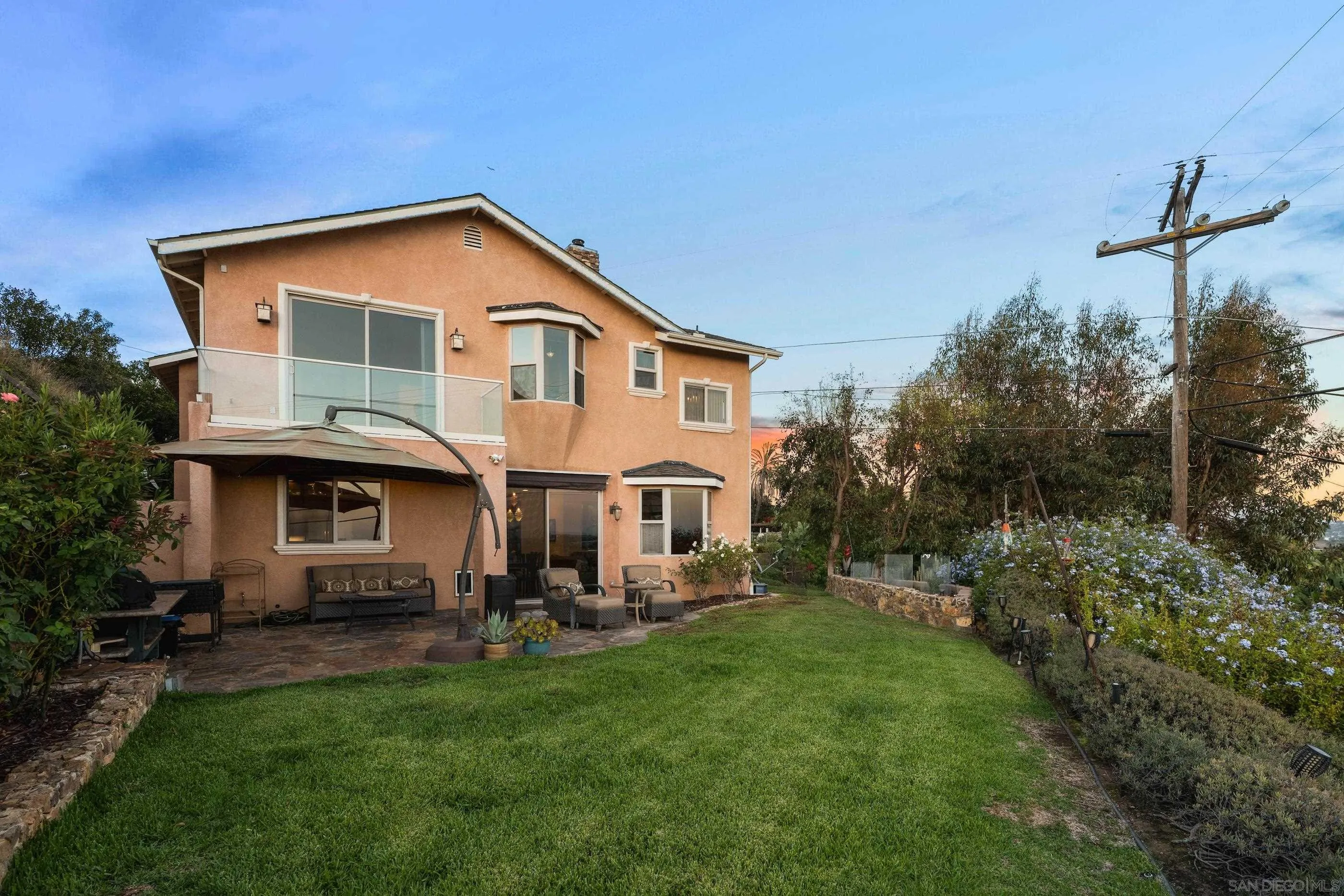https://cdn.realtyfeed.com/cdn/127/260004106/fb3dfea3311f06c1abfd446e08366422.webp