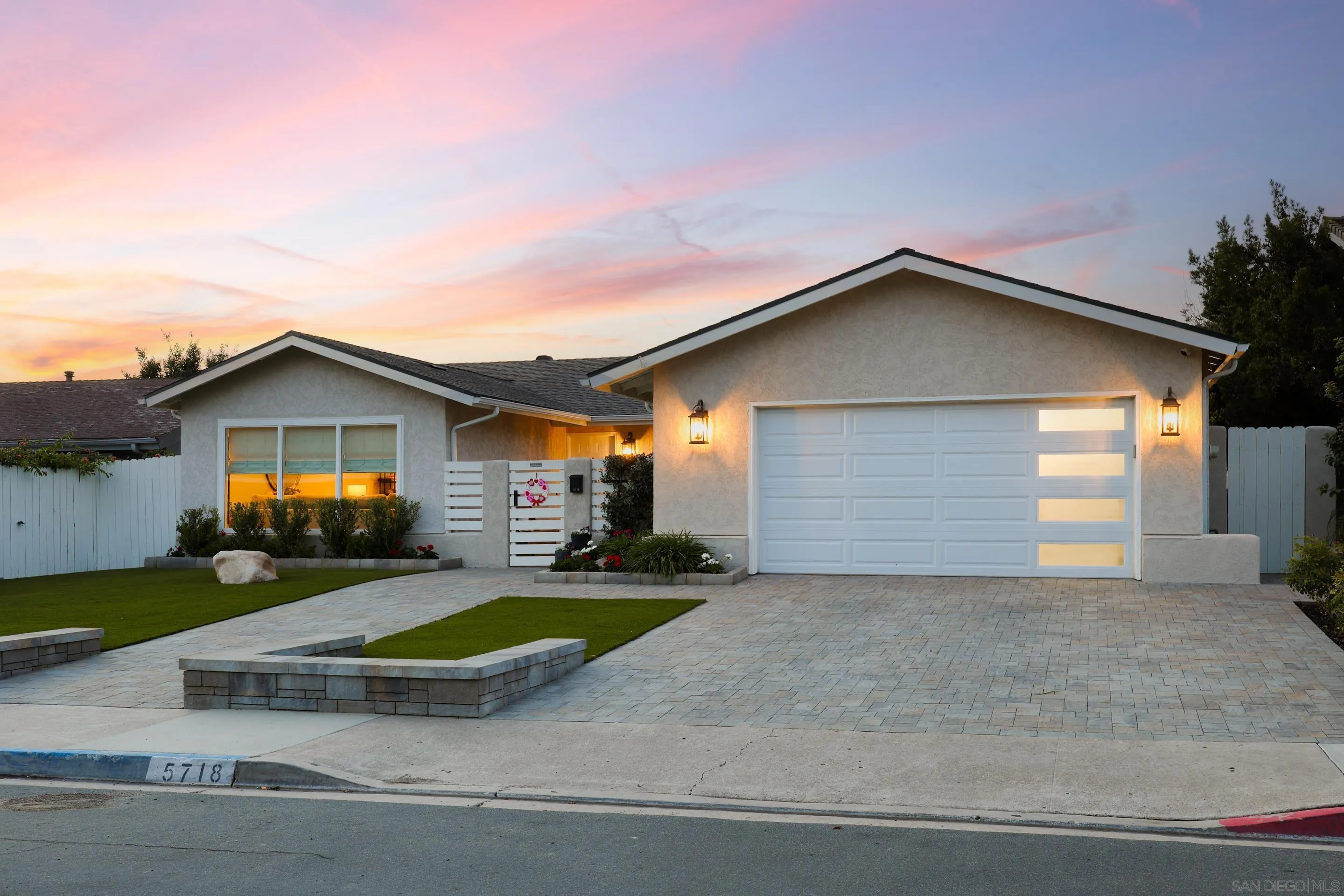 https://cdn.realtyfeed.com/cdn/127/260004114/13390f9a4f2df205479b4cfff7452d45.webp