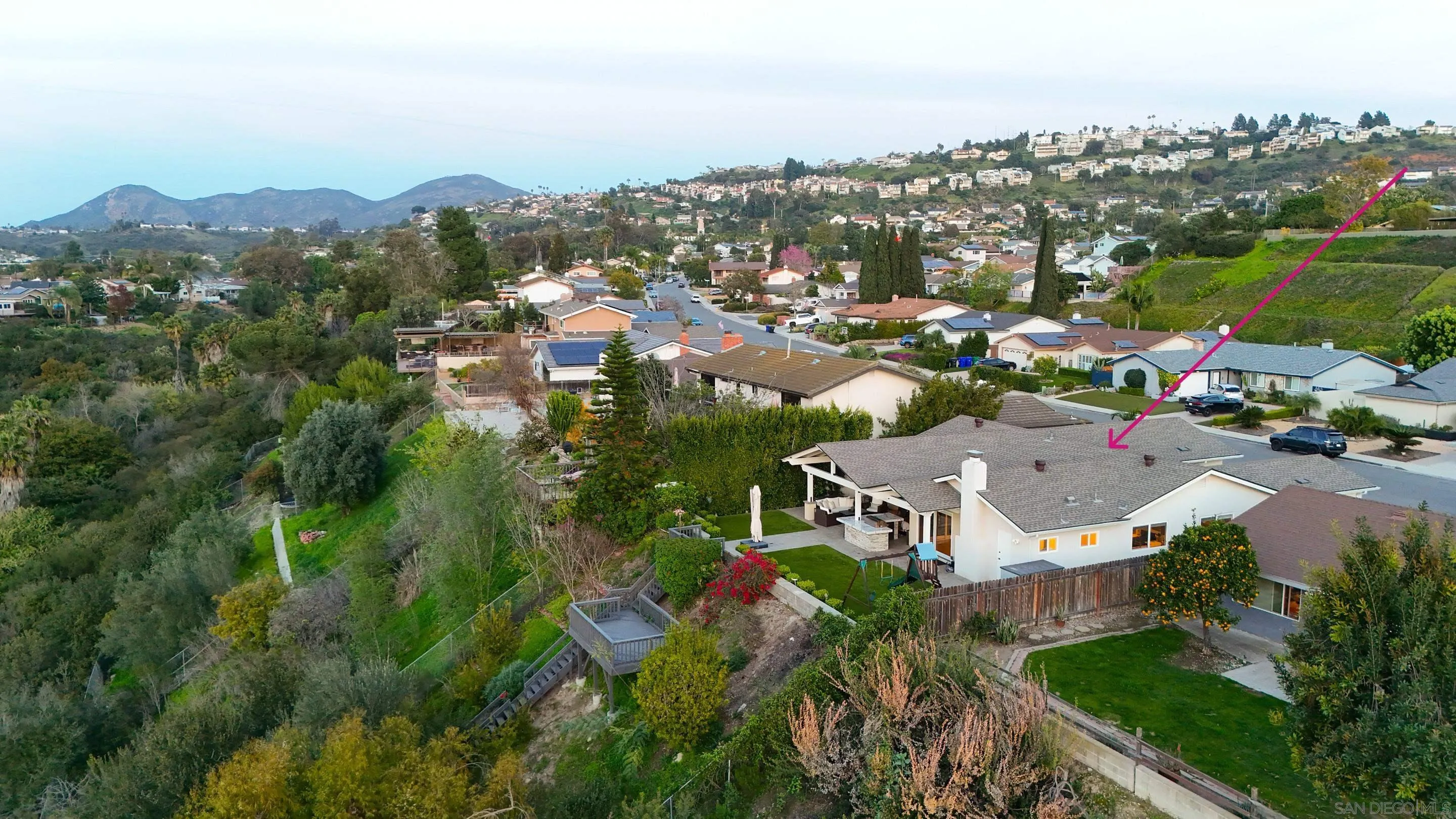 https://cdn.realtyfeed.com/cdn/127/260004114/d5d2894ed7820cfda1a59bb845897170.webp