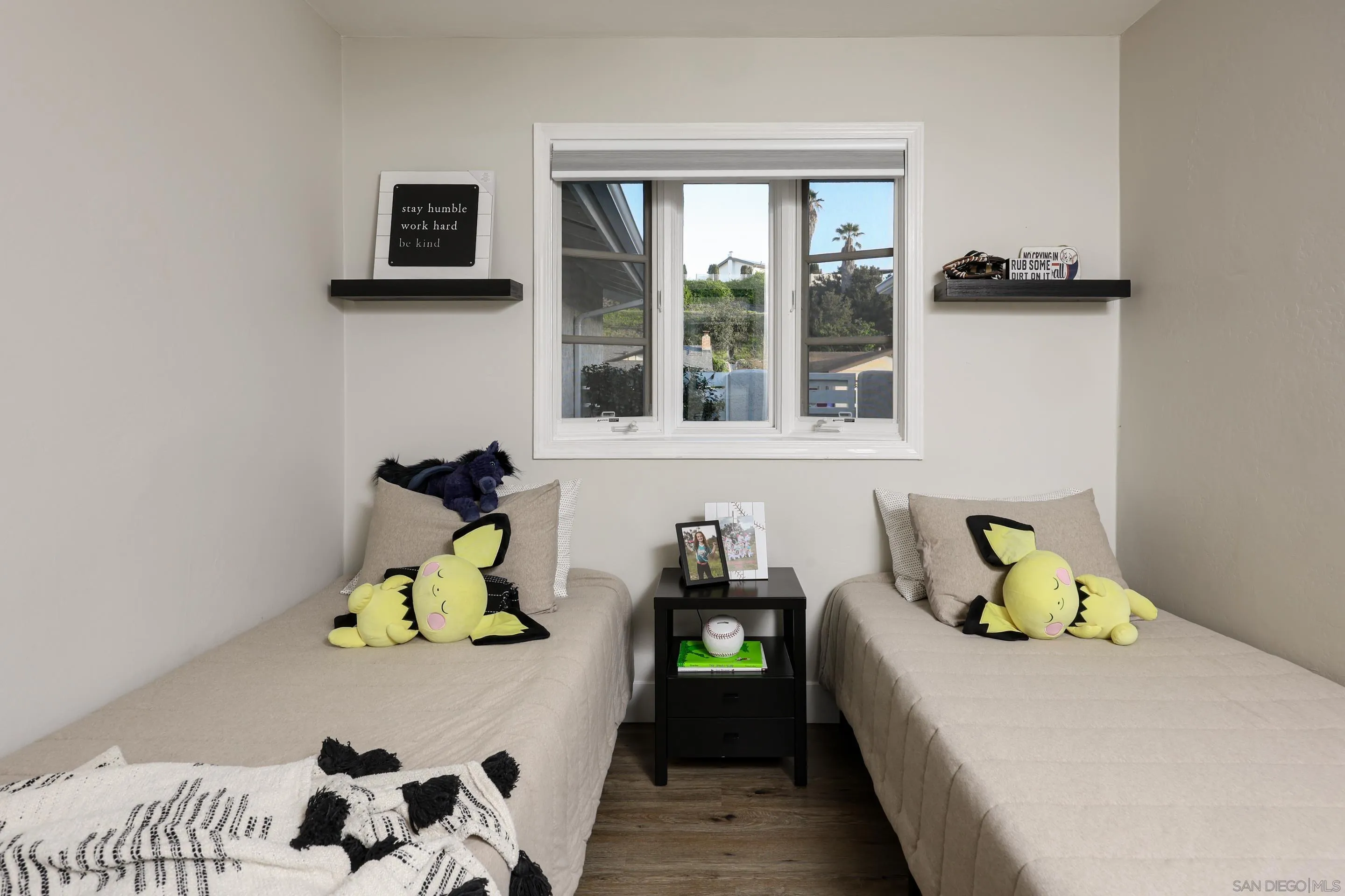 https://cdn.realtyfeed.com/cdn/127/260004114/ed9c24f98a7c67c42bc598e86803b542.webp