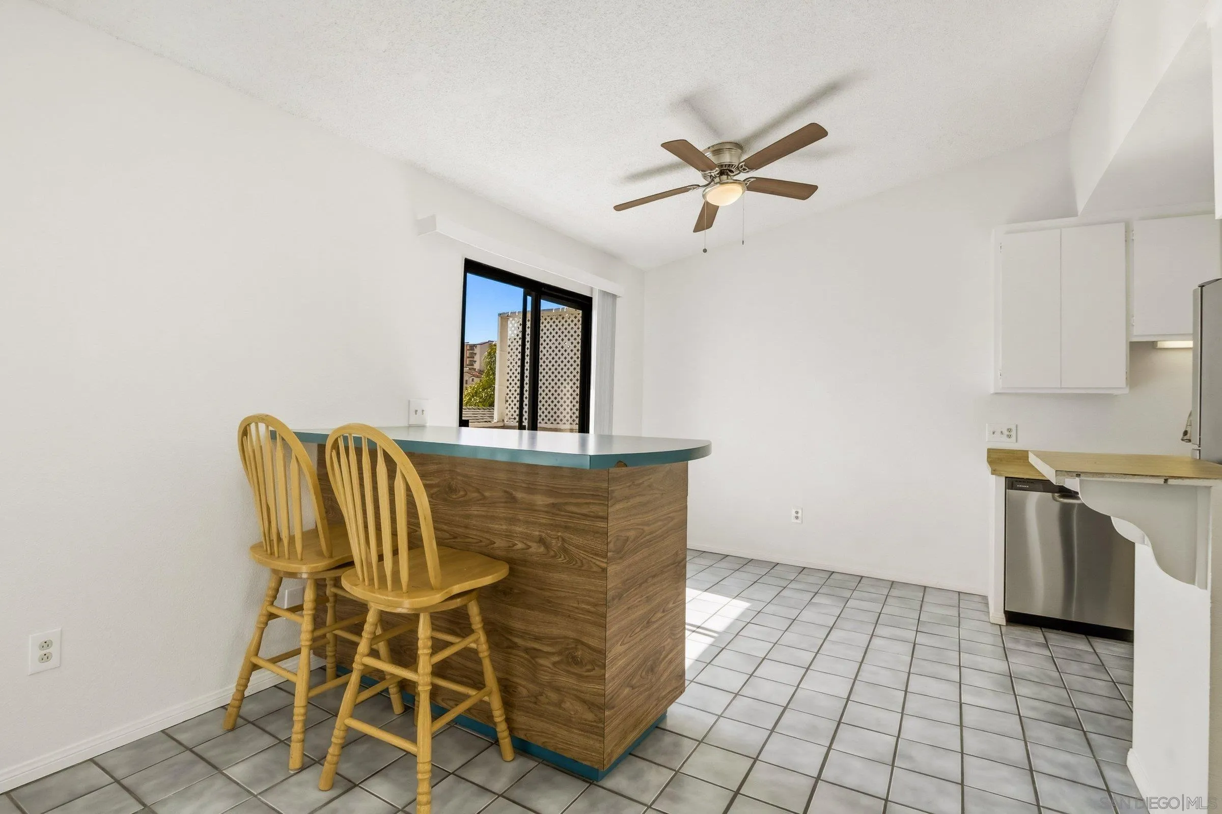 Photo #6: 260004115 Listing: Photo #6