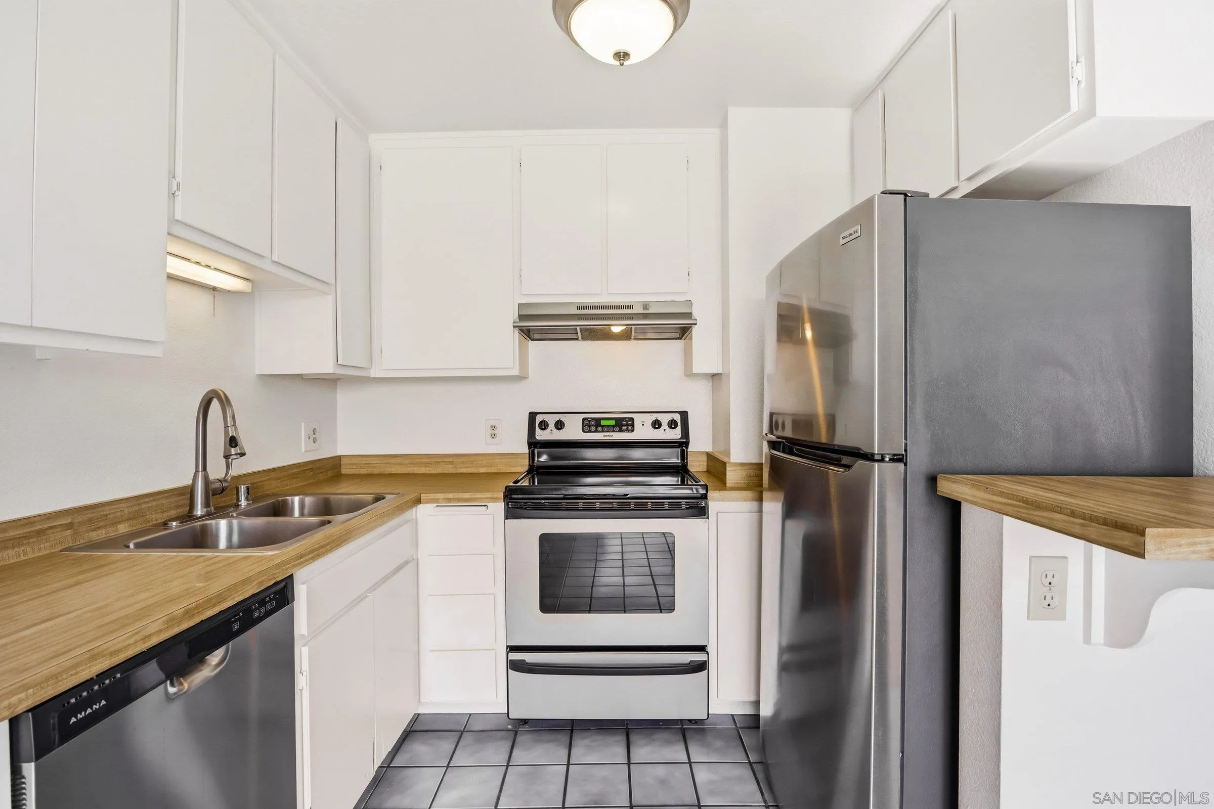 Photo #8: 260004115 Listing: Photo #8