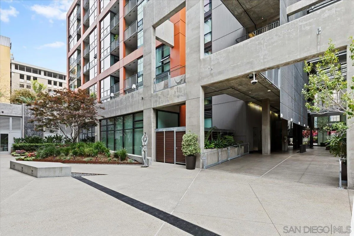 Photo #41: 260004116 Listing: Photo #41