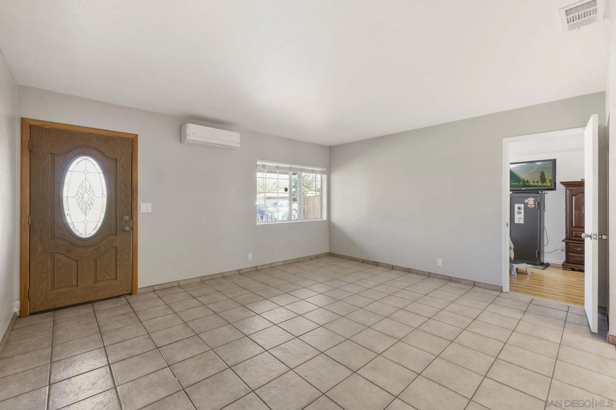 https://cdn.realtyfeed.com/cdn/127/260004117/6a8b387e1d900424707d190335acb029.webp