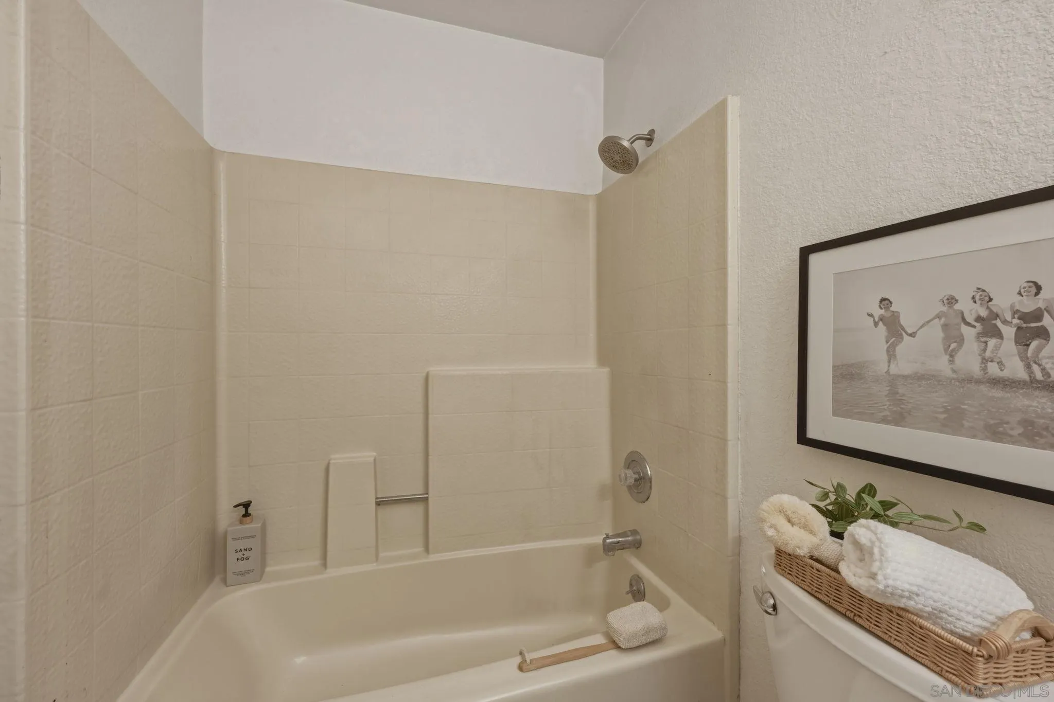 Photo #19: 260004119 Listing: Photo #19