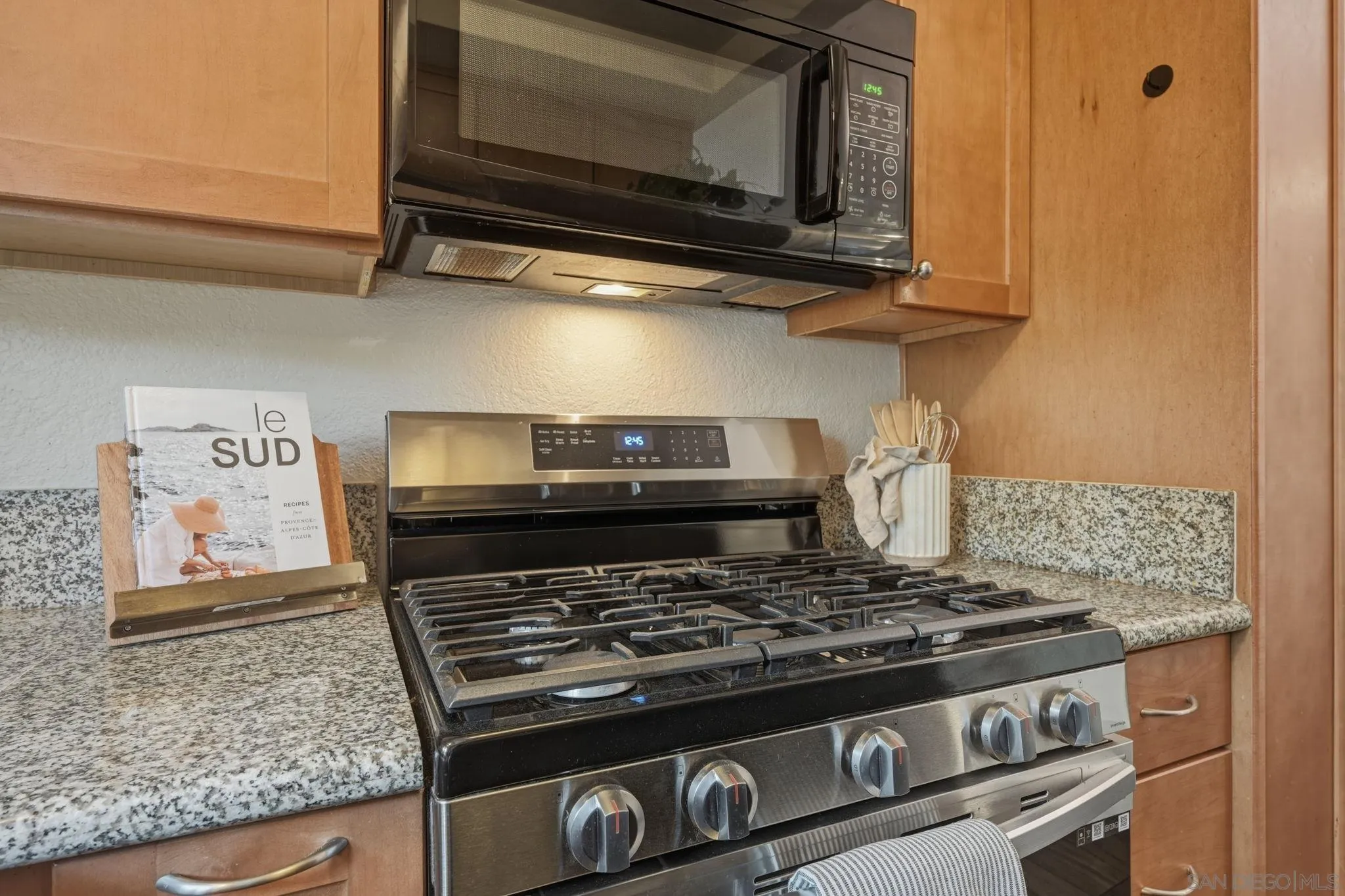 Photo #12: 260004119 Listing: Photo #12