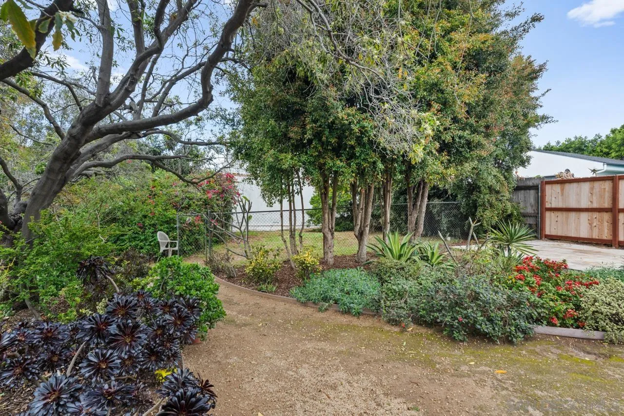 https://cdn.realtyfeed.com/cdn/127/260004121/7d2d17c9acc6f5aaab355b49706a947d.webp