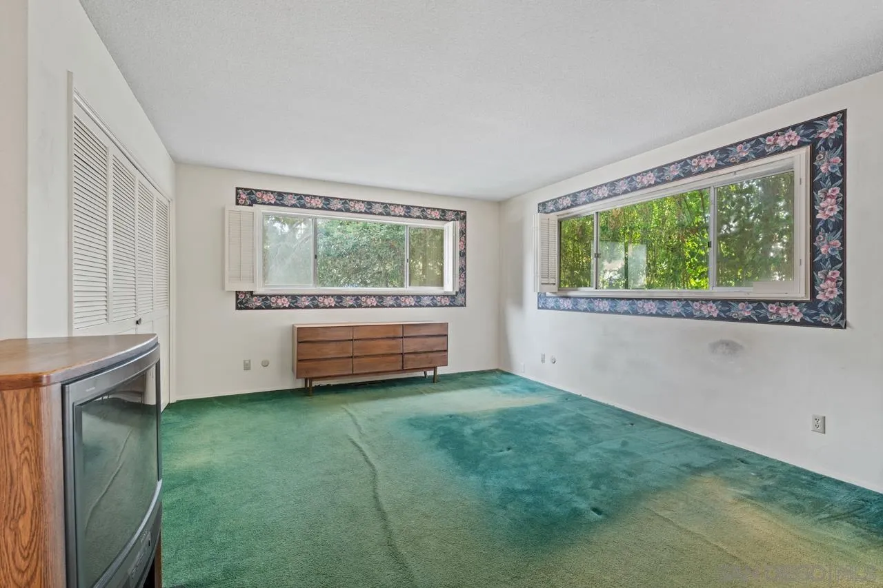 https://cdn.realtyfeed.com/cdn/127/260004121/9a126c37f0b06ab95af580f4c0f8d5cb.webp