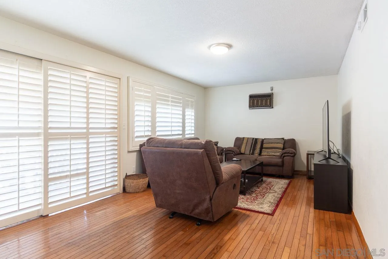 https://cdn.realtyfeed.com/cdn/127/260004127/9c8c93cc28fe7d56580539f65e9aaaaa.webp