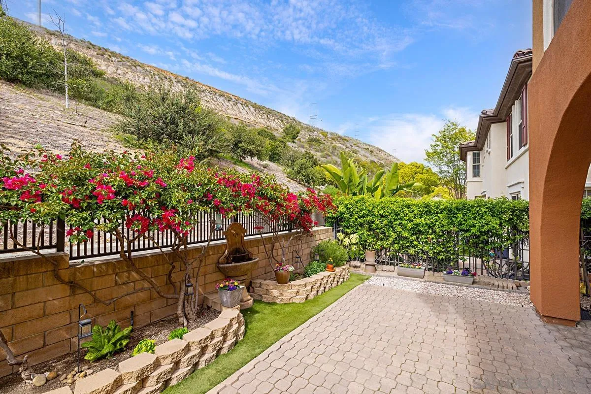 Photo #4: 260004133 Listing: Photo #4