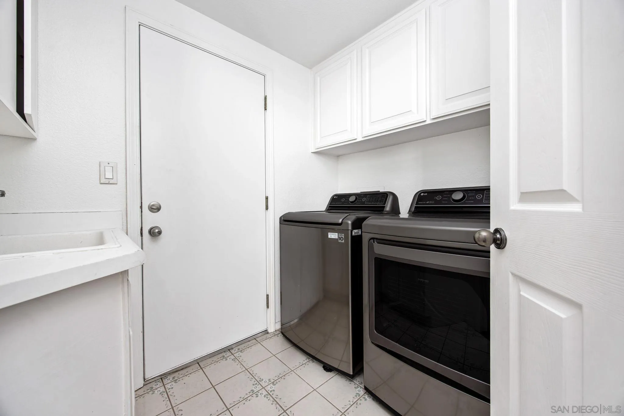 Photo #12: 260004140 Listing: Photo #12