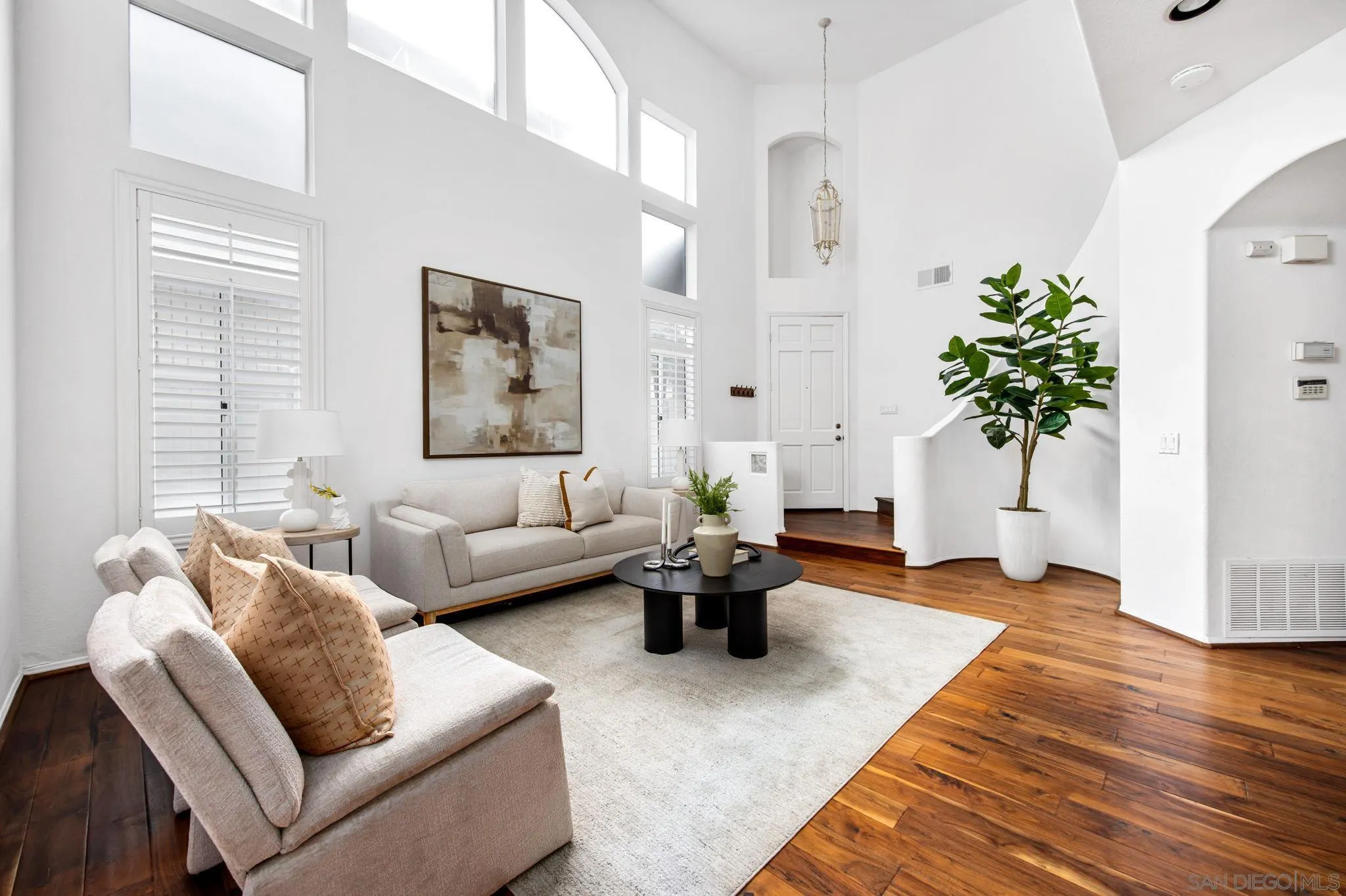 Photo #2: 260004140 Listing: Photo #2