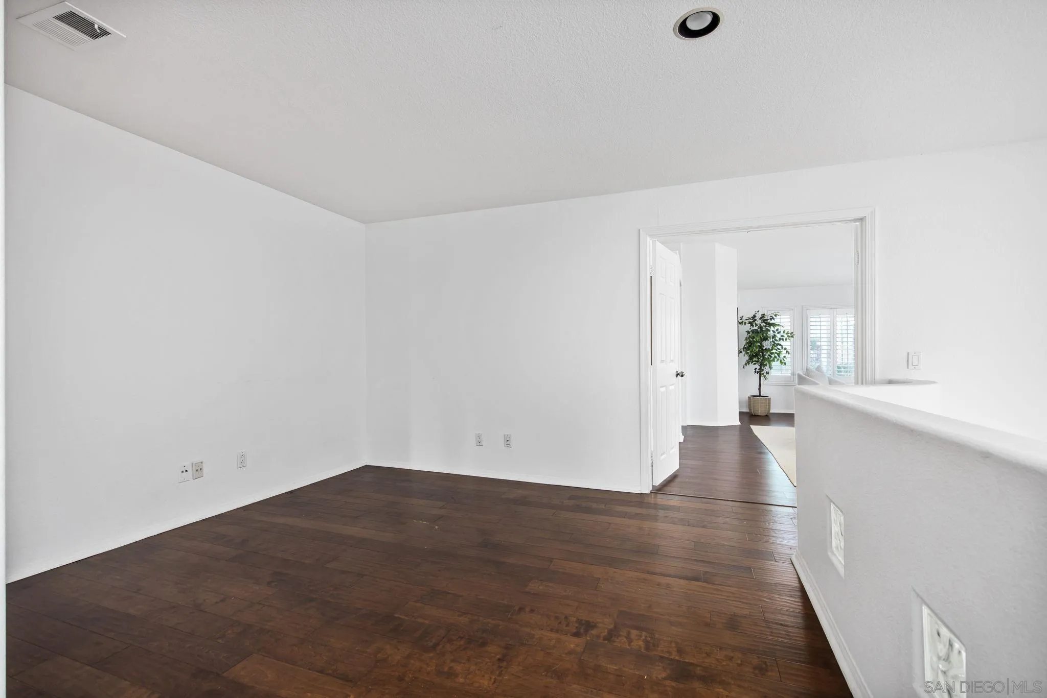 Photo #13: 260004140 Listing: Photo #13