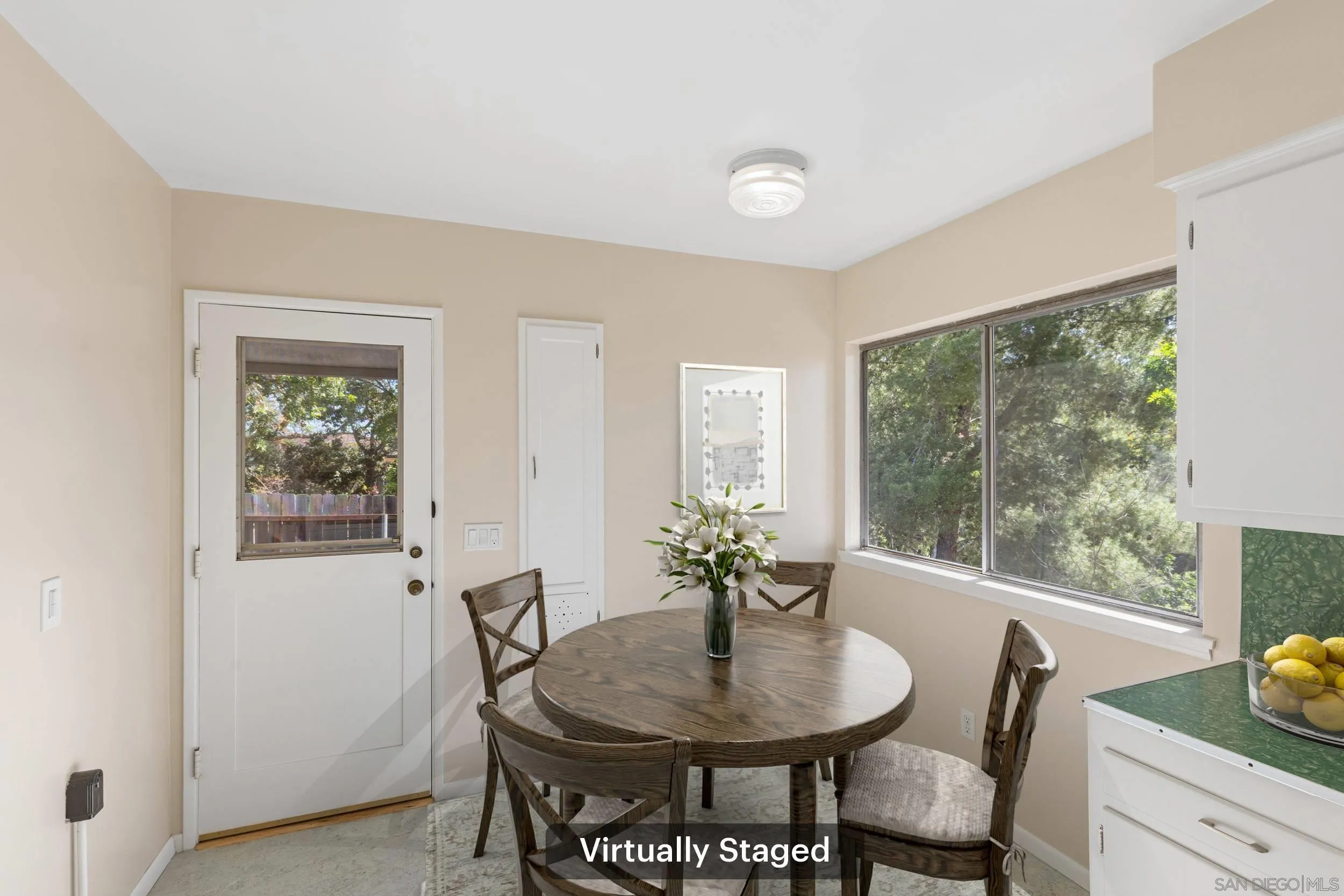 https://cdn.realtyfeed.com/cdn/127/260004147/a34fec83980380bb6173742157bc8b83.webp