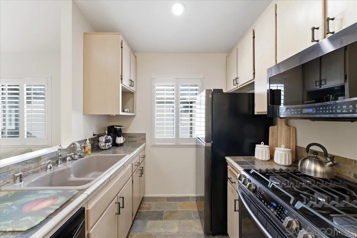 Photo #11: 260004149 Listing: Photo #11