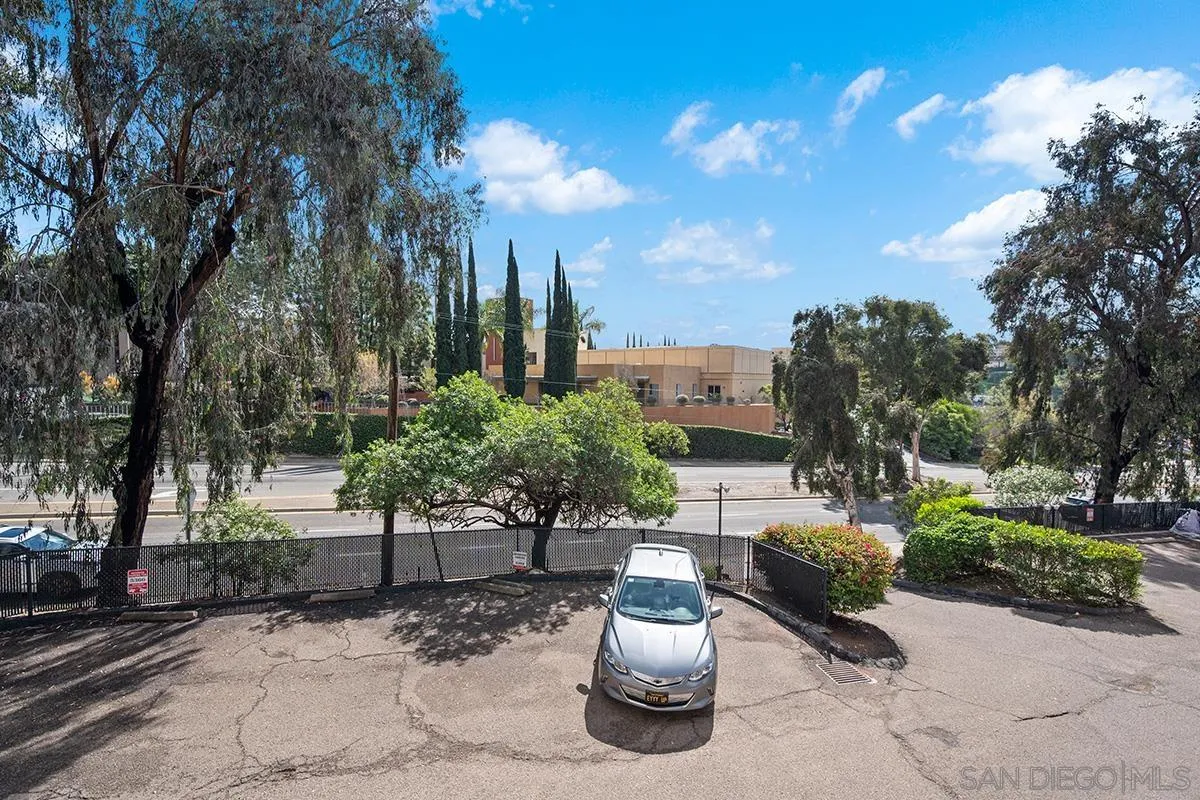 Photo #11: 260004151 Listing: Photo #11