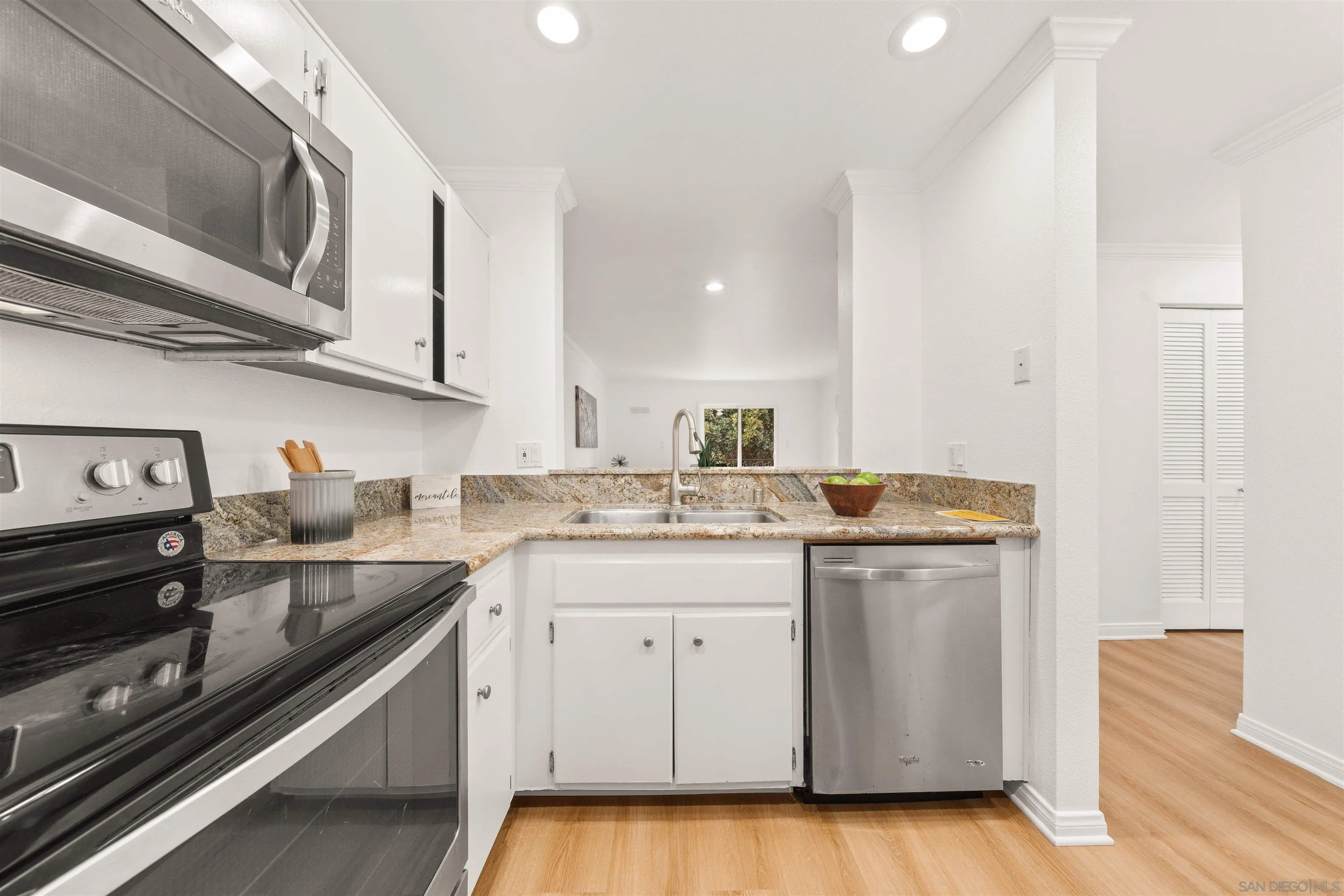 Photo #7: 260004154 Listing: Photo #7