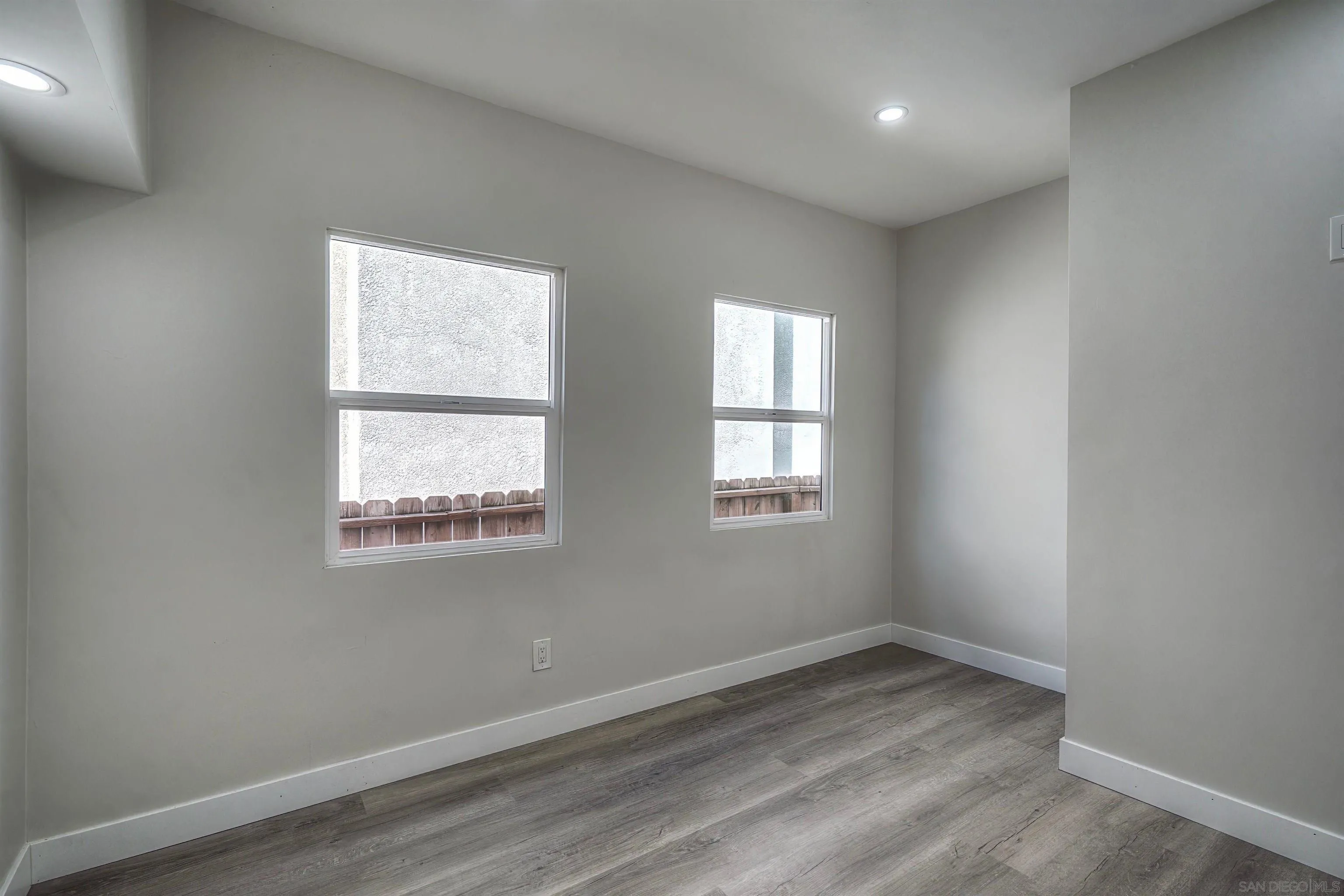https://cdn.realtyfeed.com/cdn/127/260004155/8d843e022c6816005826fc9d99fde410.webp
